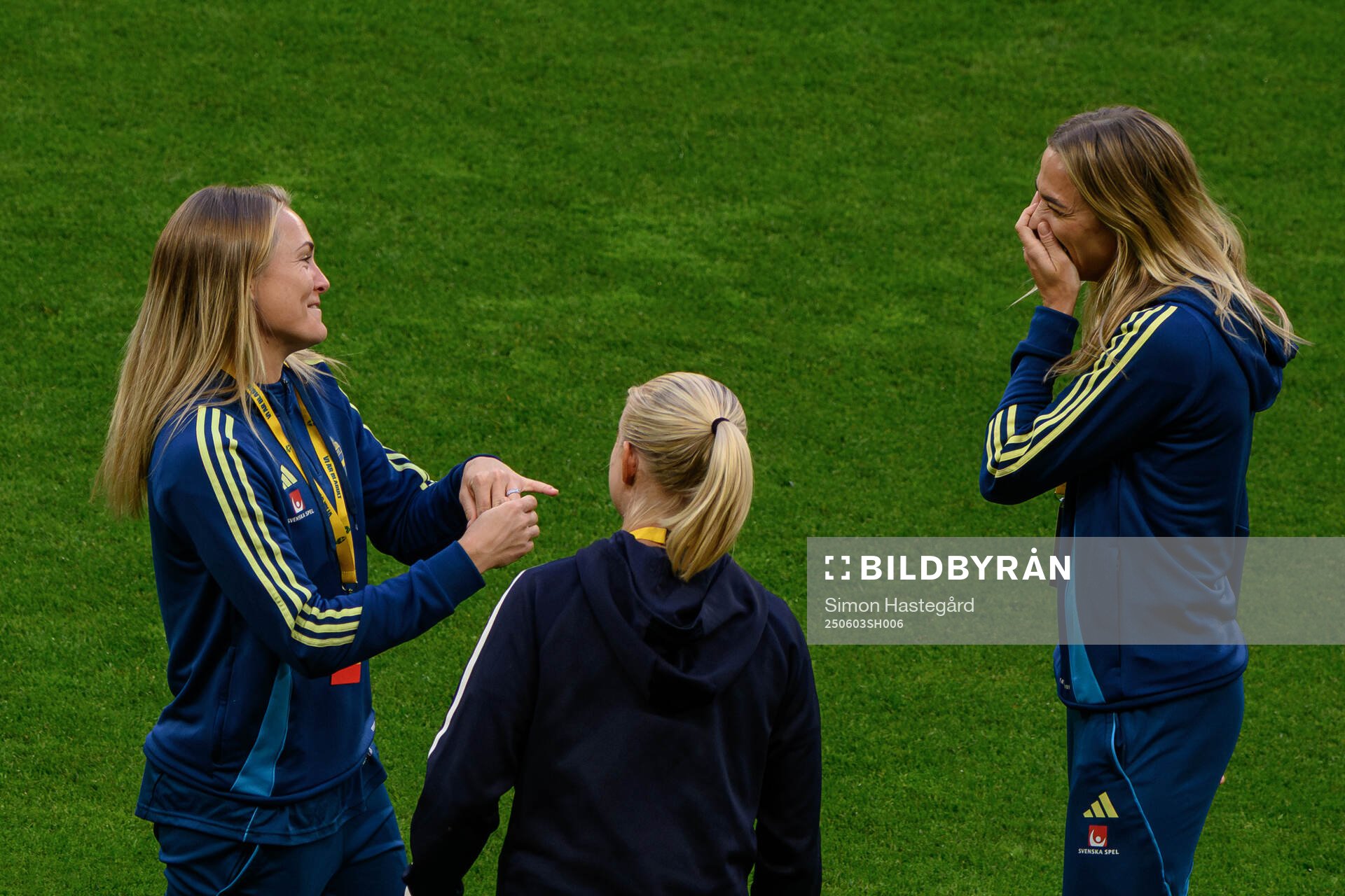 Magdalena Eriksson and Fridolina Rolfö of Sweden with