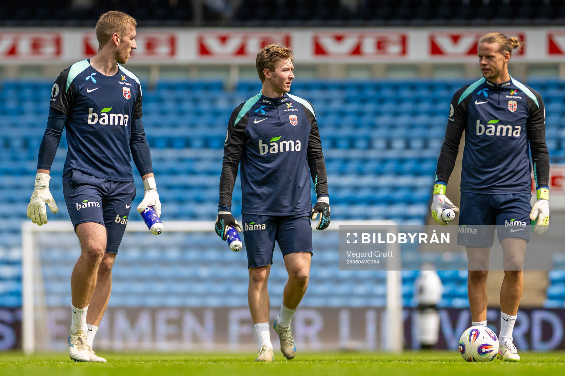 Goalkeepers Egil Selvik, Mathias Dyngeland and Ørjan