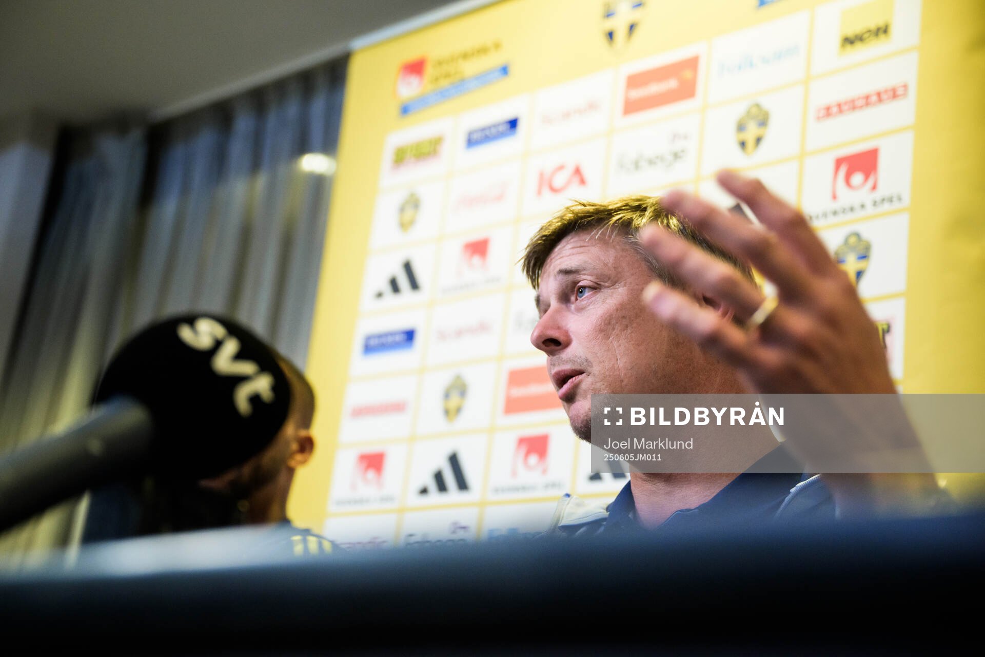 Head coach Jon Dahl Tomasson of the Swedish national