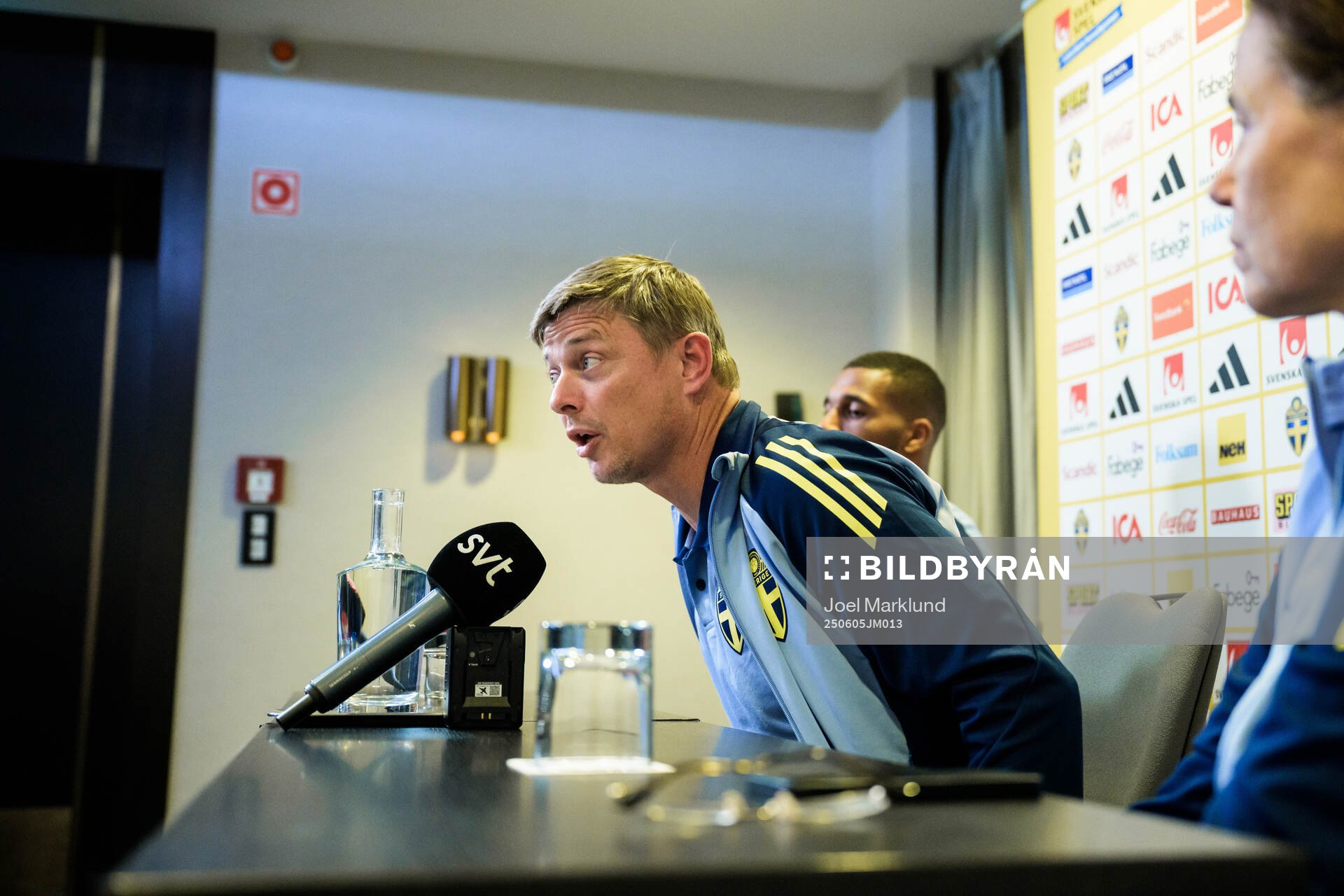 Head coach Jon Dahl Tomasson of the Swedish national