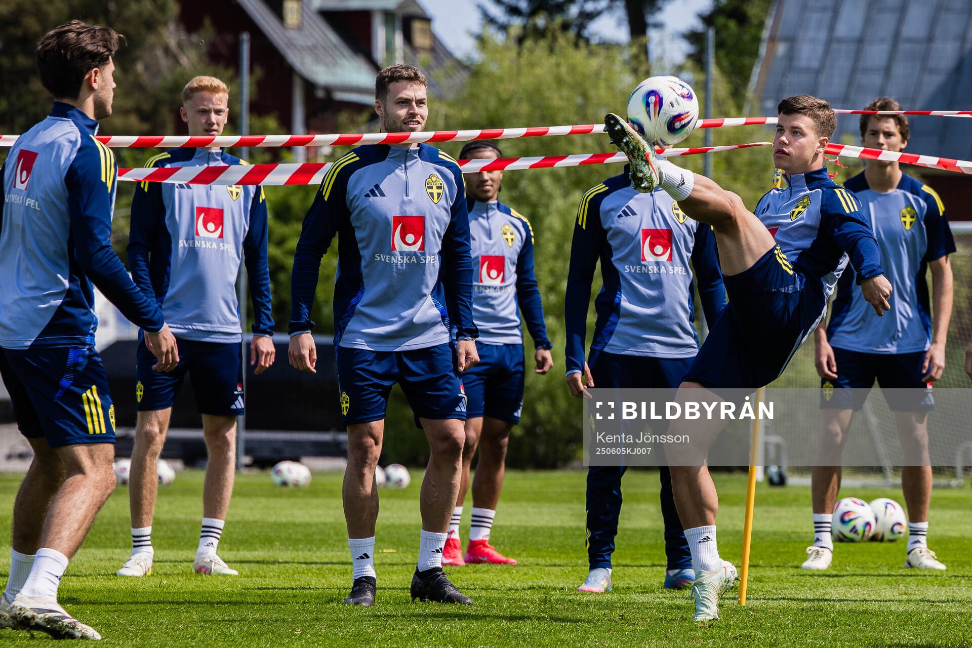 Gabriel Gudmundsson and Samuel Dahl of the Swedish men's