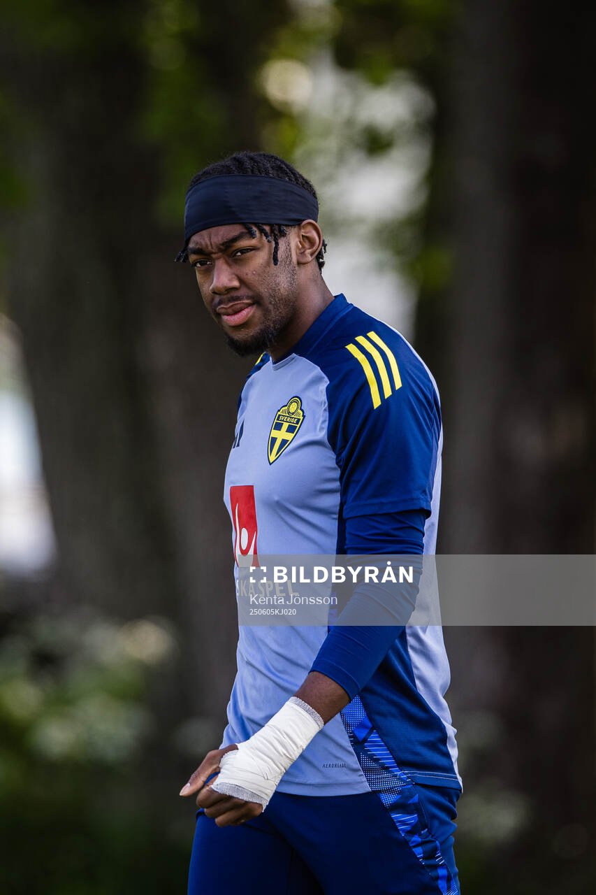 Anthony Elanga of the Swedish men's national football team