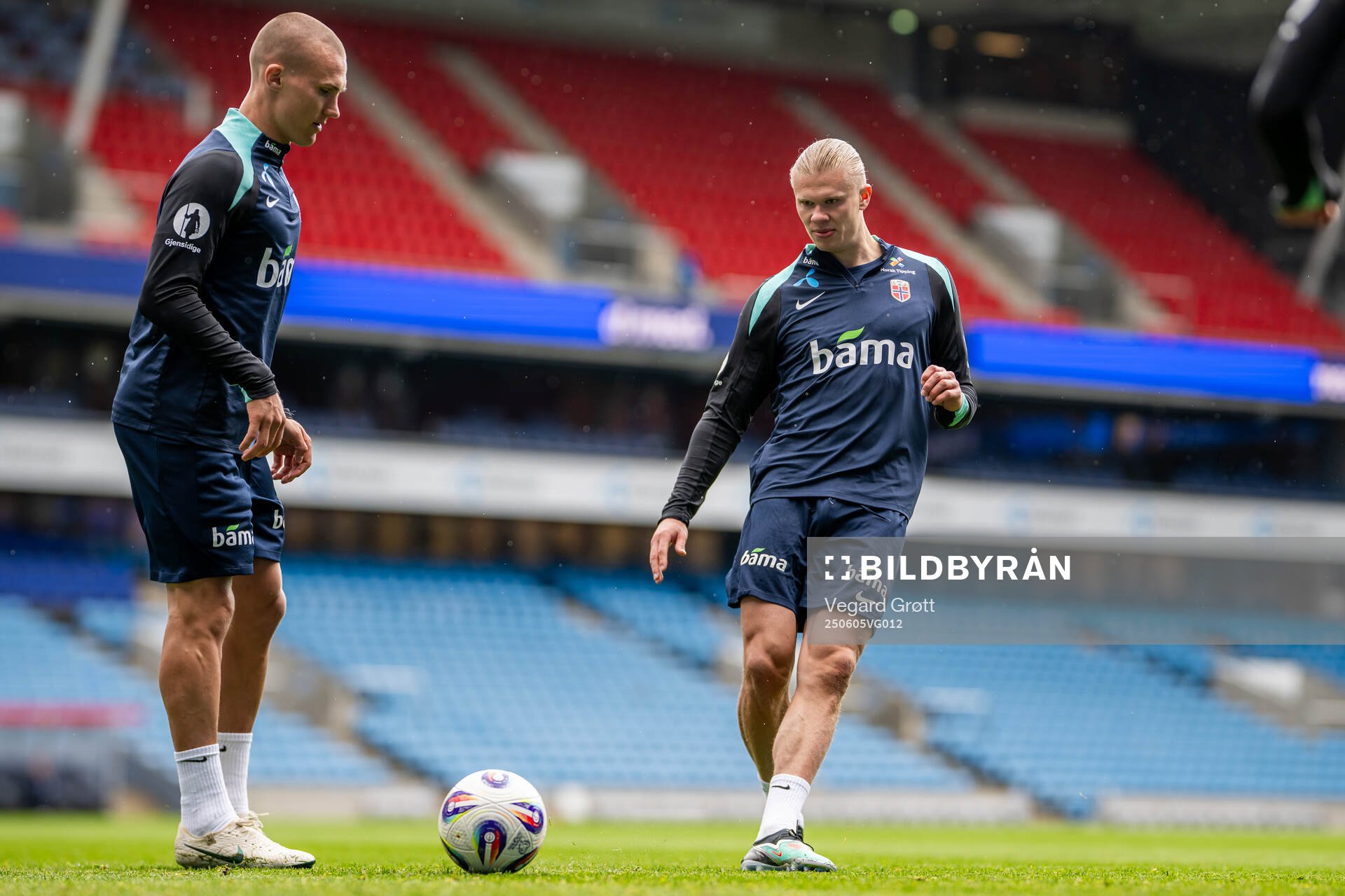 Leo Østigård and Erling Braut Haaland of the Norwegian