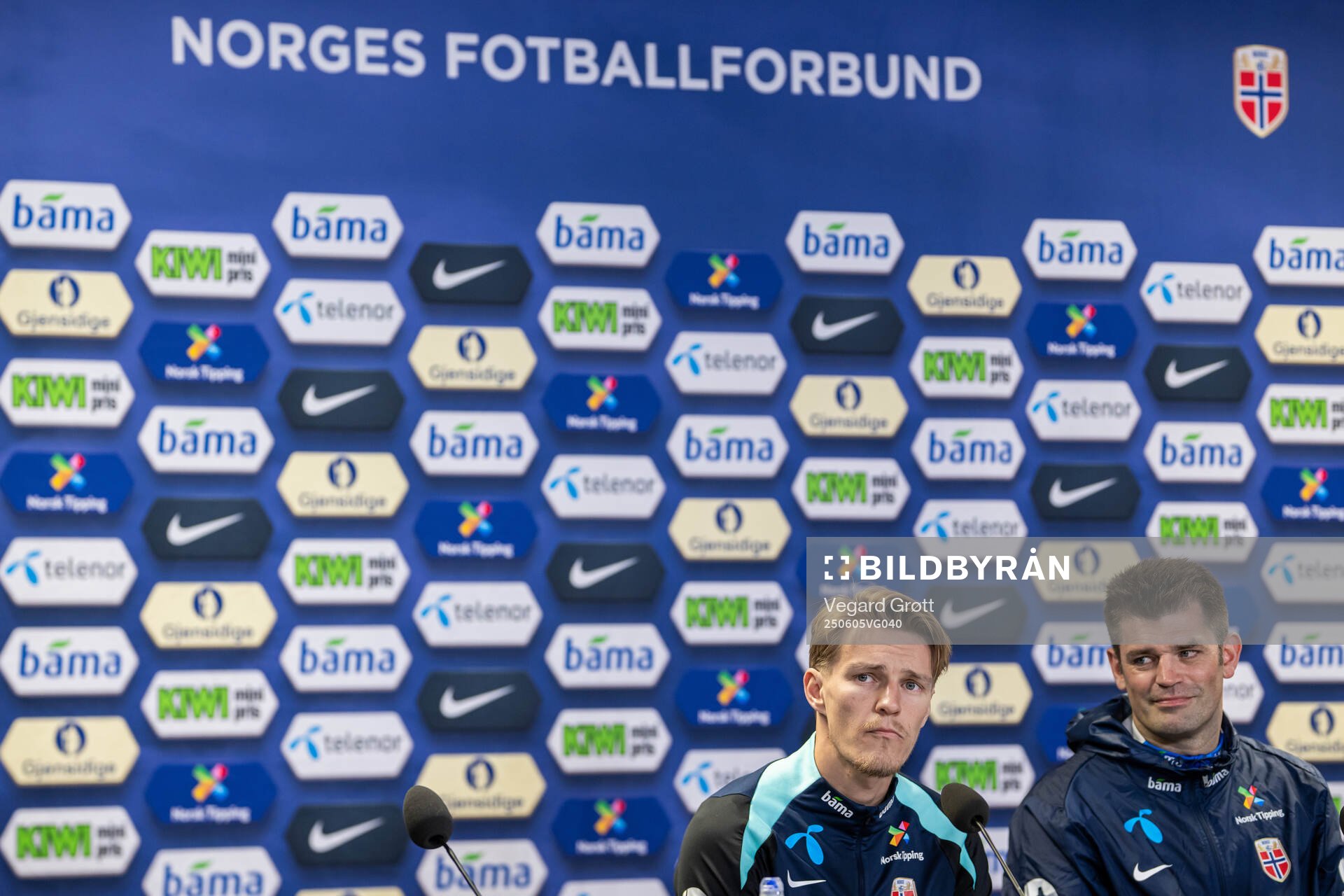 Martin Ødegaard and press officer Morten Morisbak
