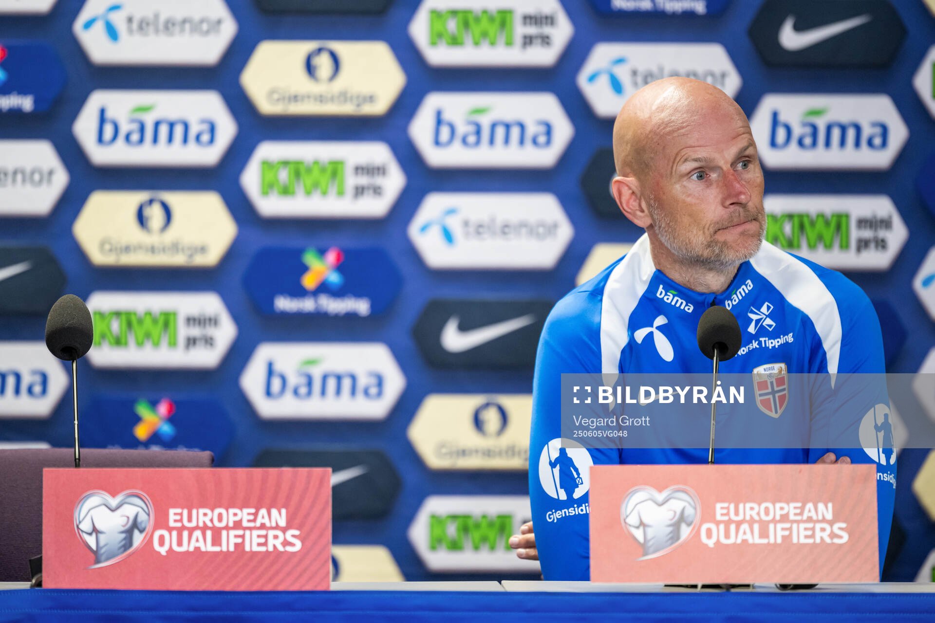 Head coach Ståle Solbakken of the Norwegian national