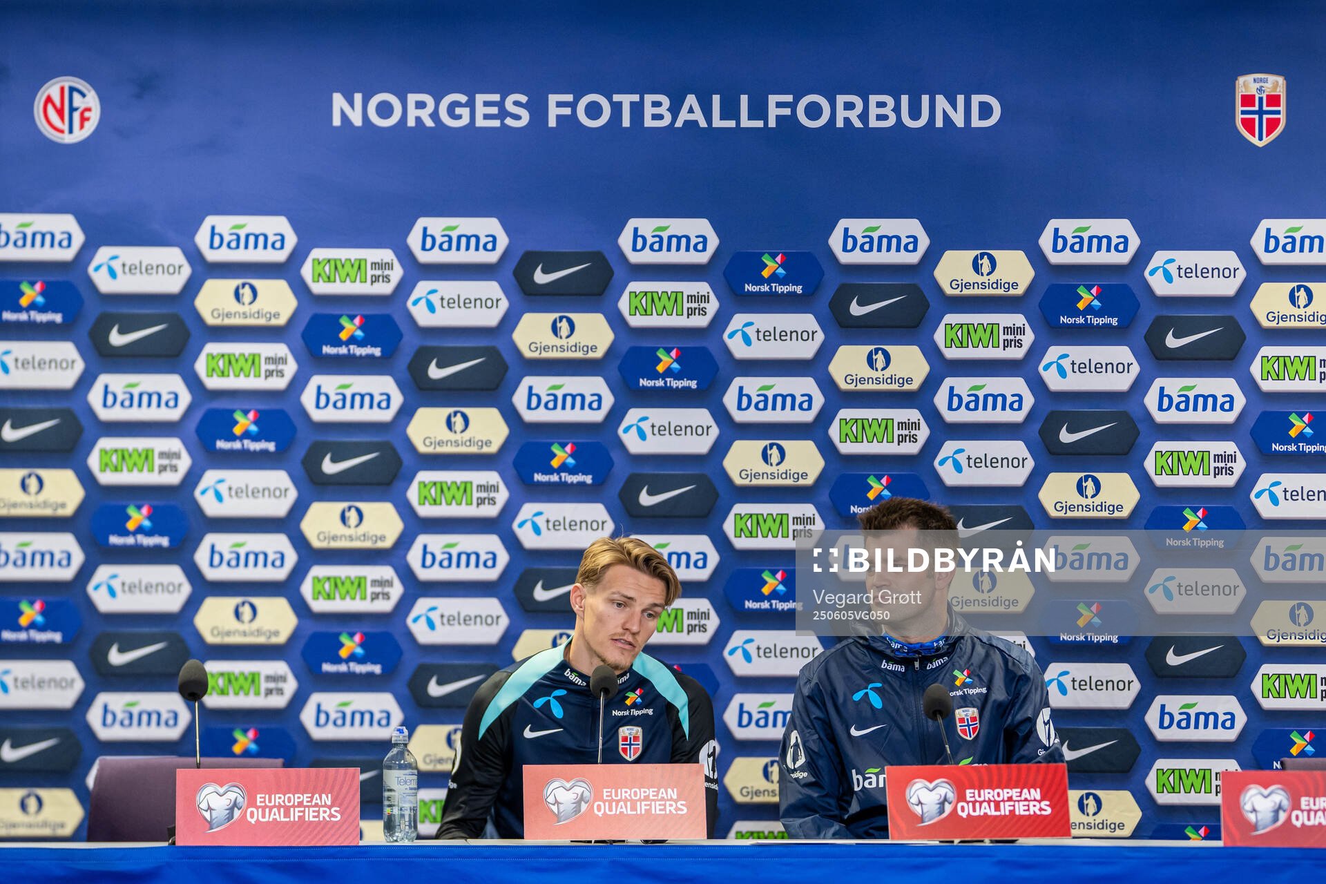 Martin Ødegaard and press officer Morten Morisbak