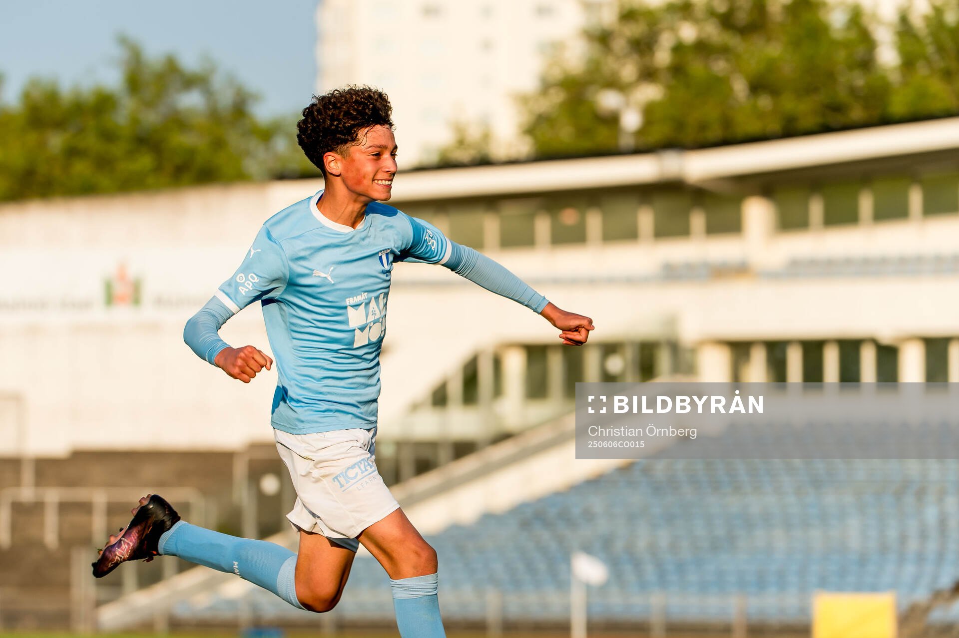 Malmö FFs Leon Da Silva jublar