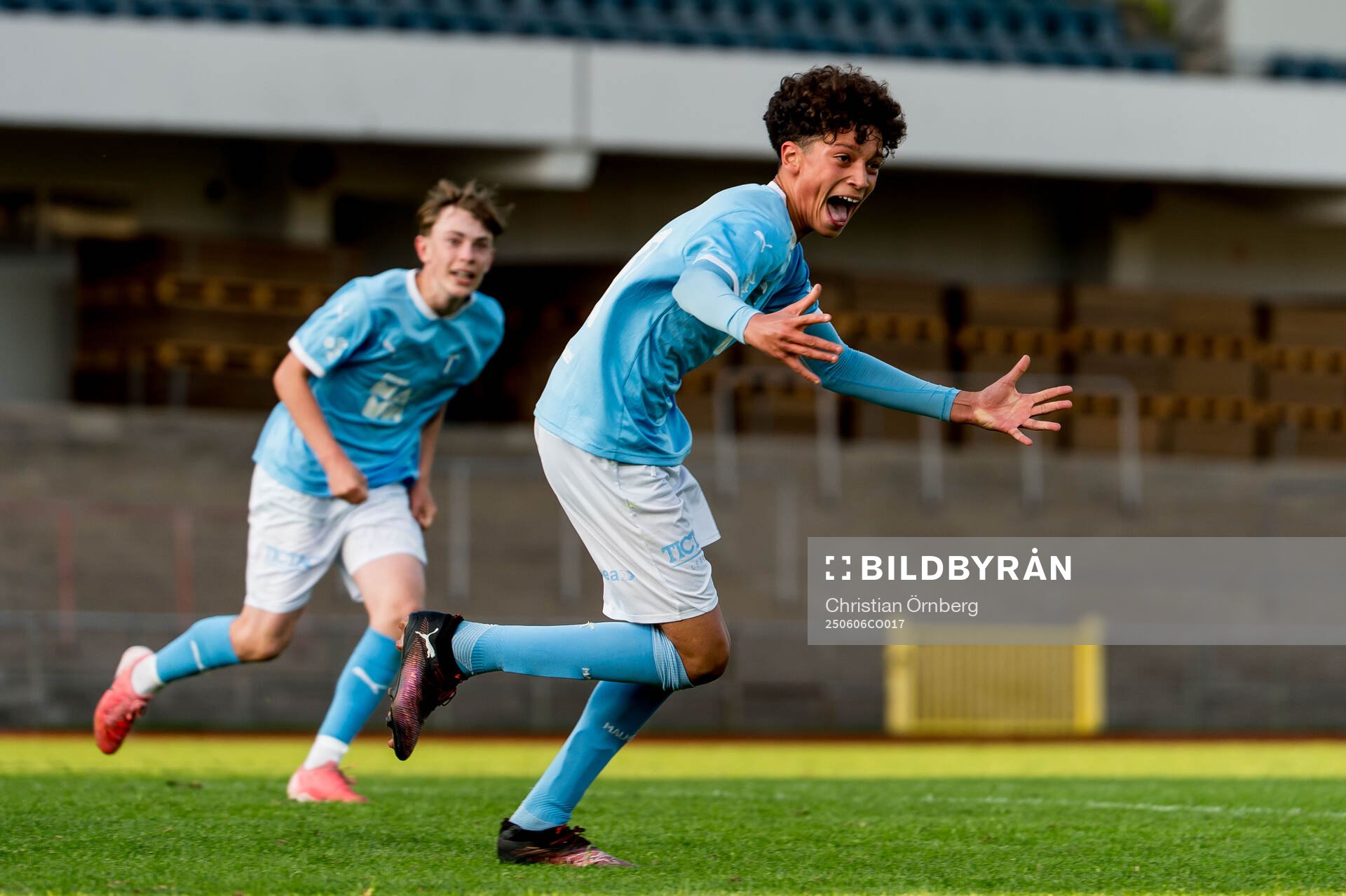 Malmö FFs Leon Da Silva jublar
