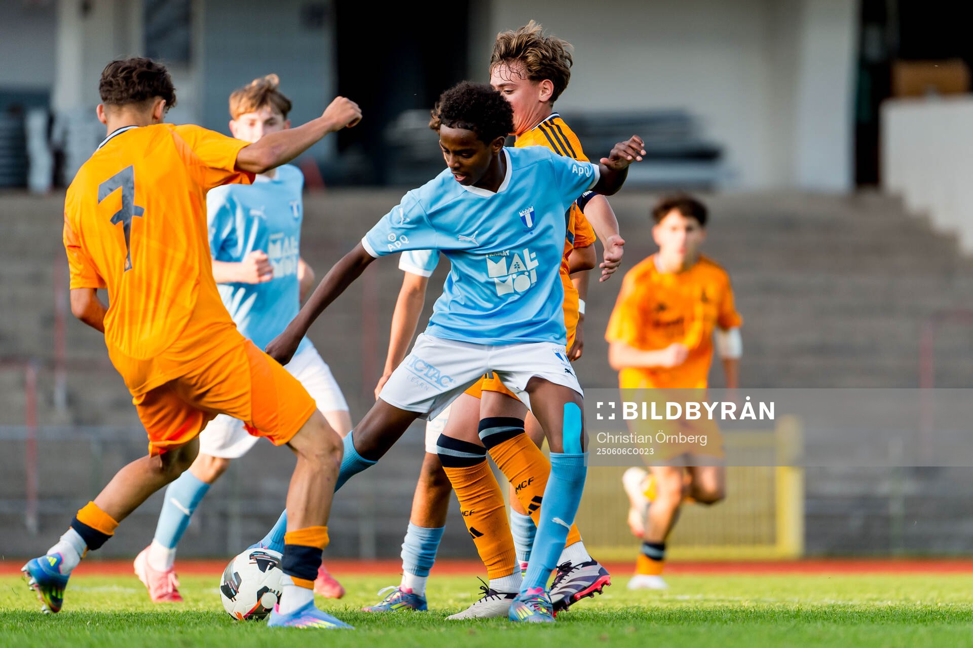 Malmö FFs Sakariya Osman och Real Madrids Alvaro Vega