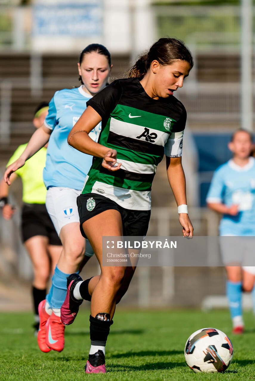 Sporting CPs Maria Alves och Malmö FFs Leonora Ferizi