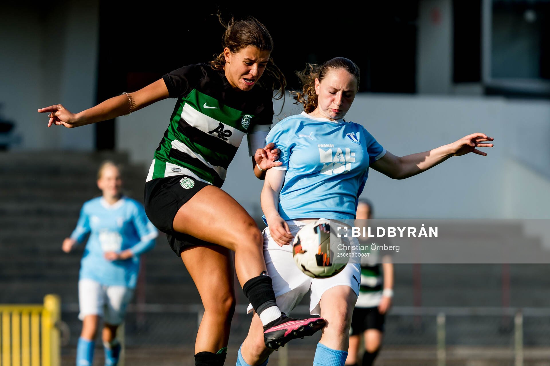 Sporting CPs Maria Alves och Malmö FFs Leonora Ferizi