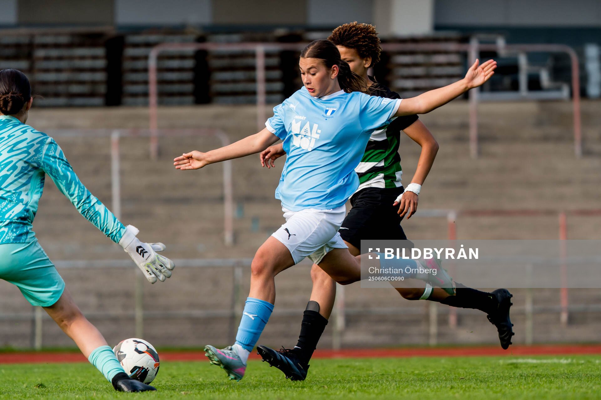 Sporting CPs Sofia Fernandes och Malmö FFs spelare