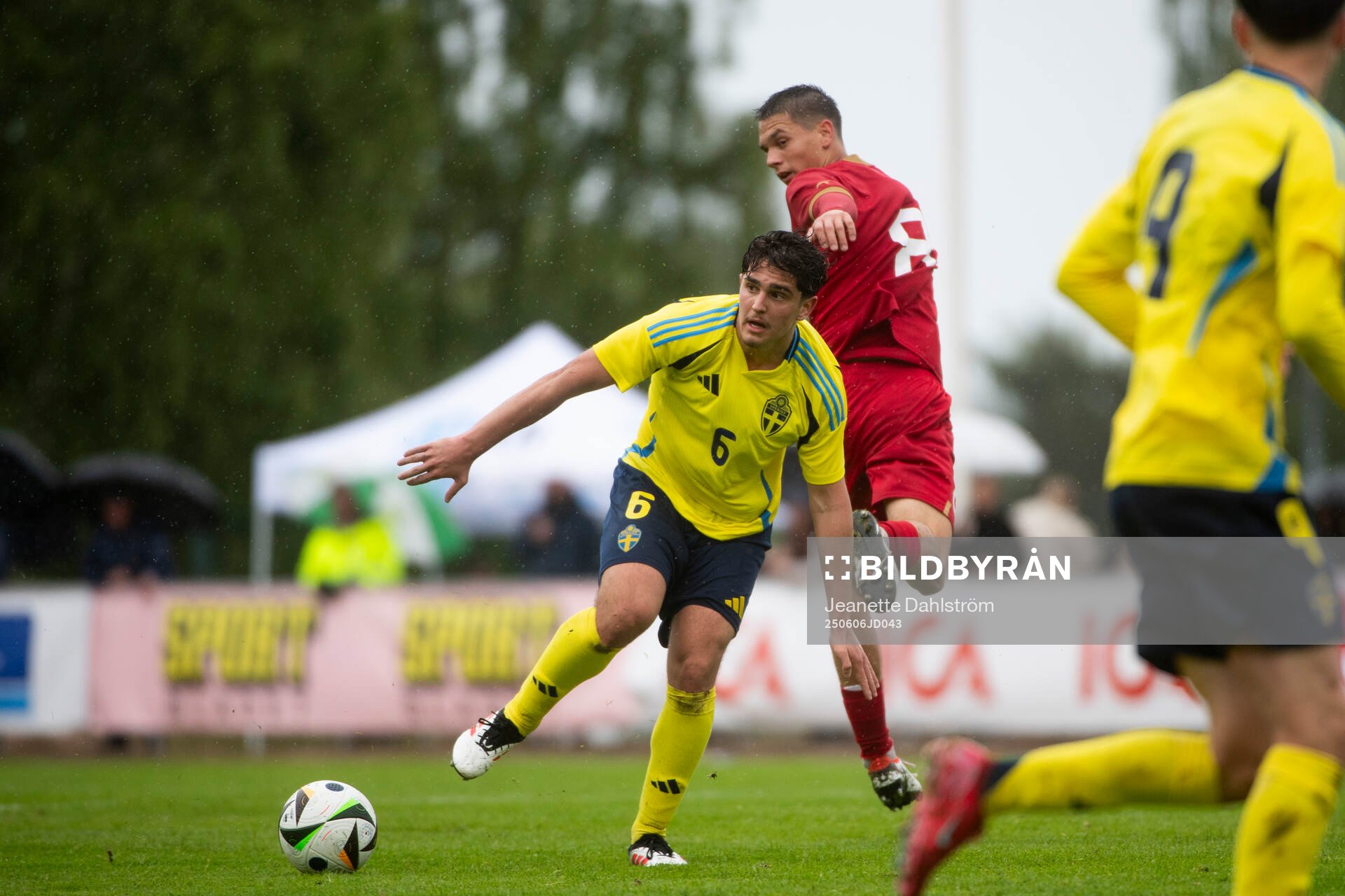 Sveriges Adrian Lahdo och Serbiens Jovan Milosavljevic