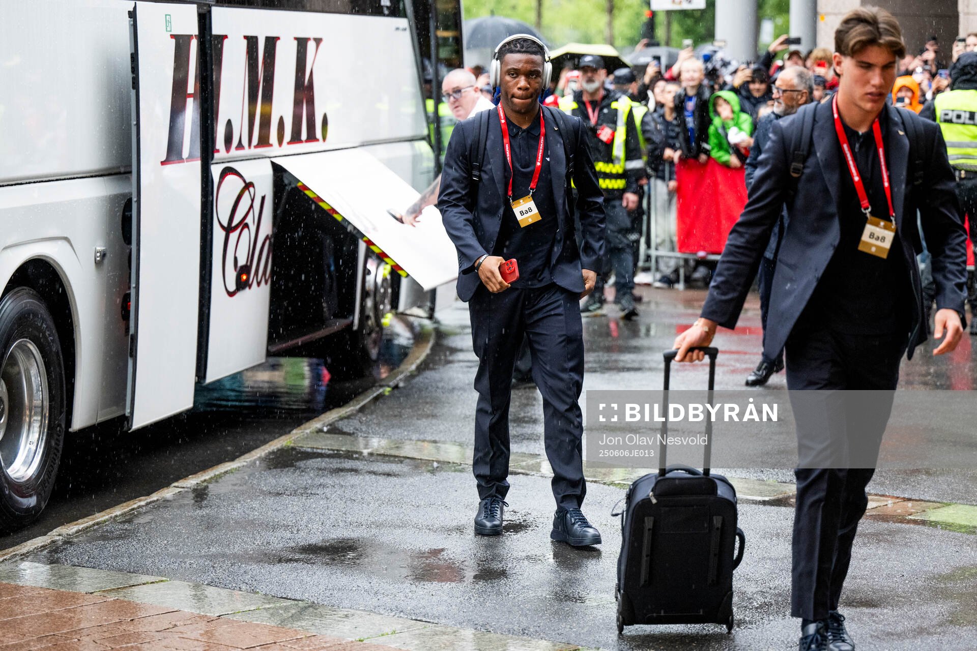 Destiny Udogie of Italy arrives