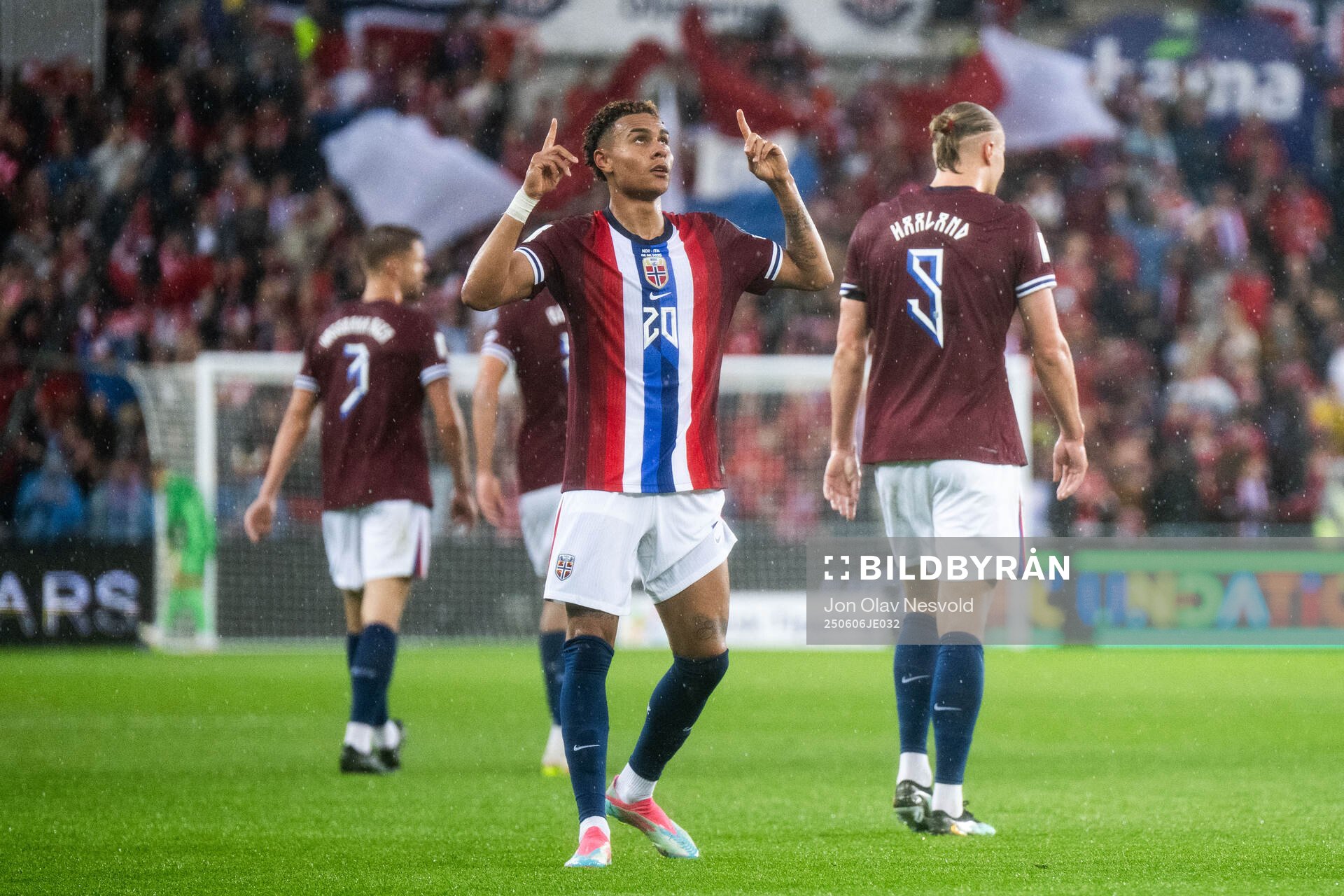 Antonio Nusa of Norway celebrates