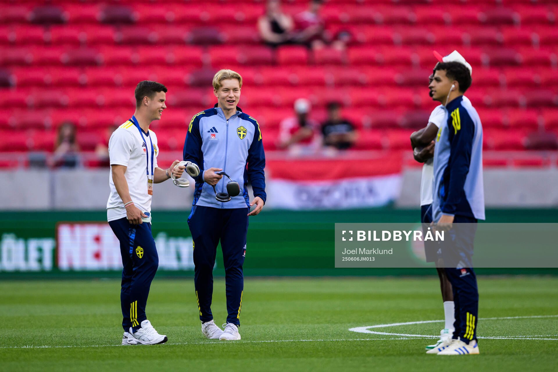 Samuel Dahl and Daniel Svensson of Sweden