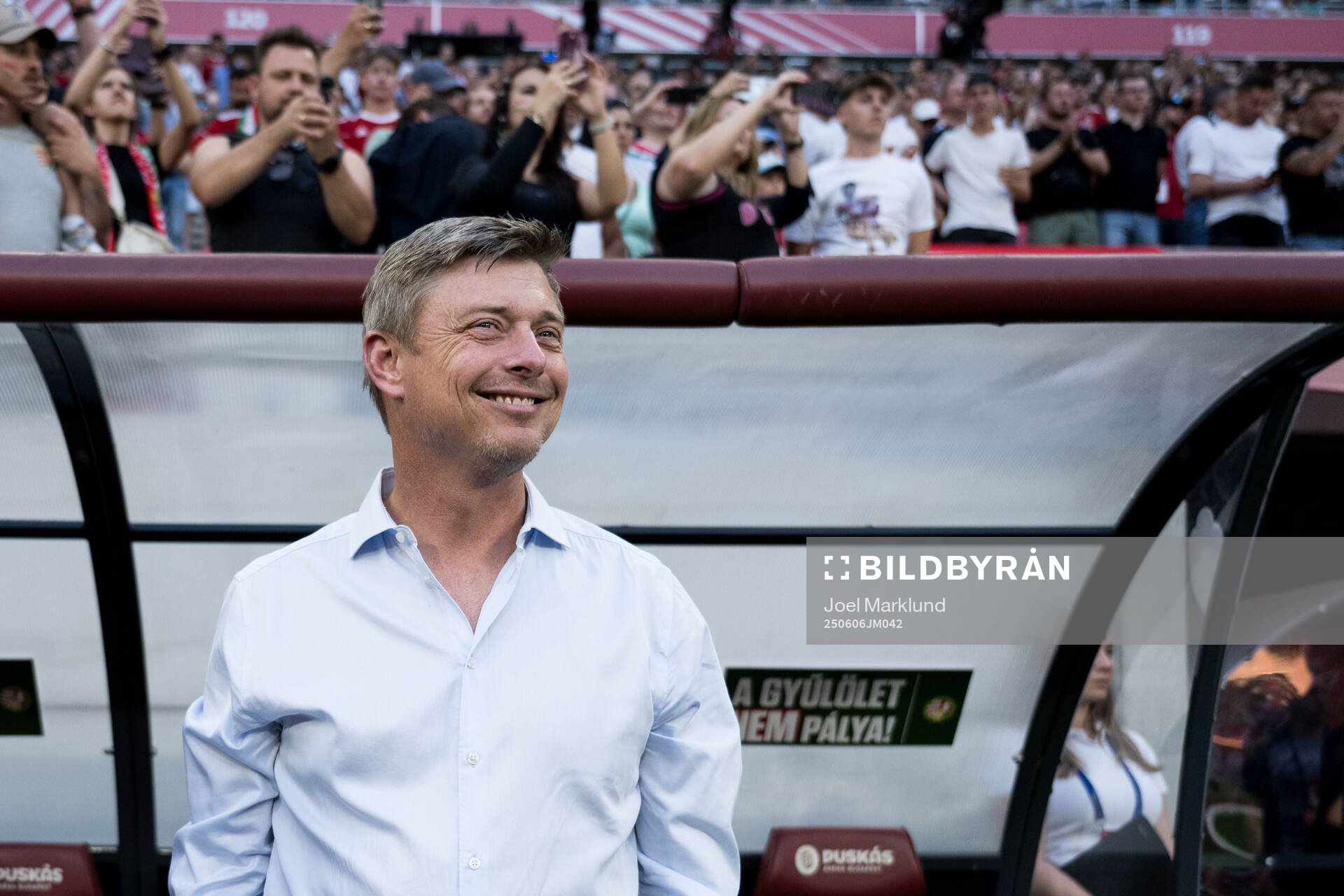 Head coach Jon Dahl Tomasson of Sweden