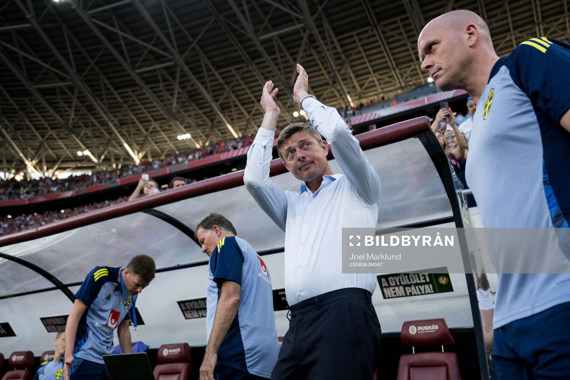Head coach Jon Dahl Tomasson of Sweden