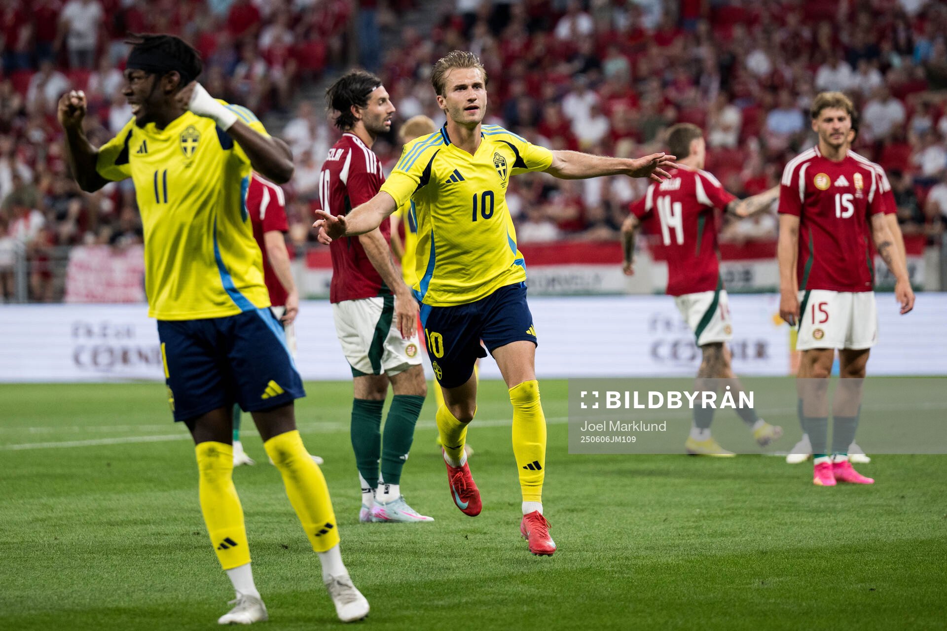 Benjamin Nygren of Sweden celebrates with Emil Holm and