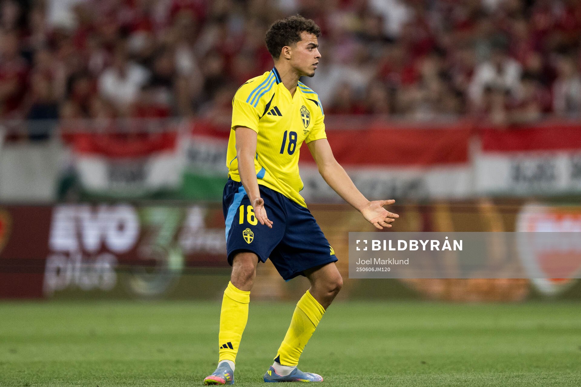 Yasin Ayari of Sweden
