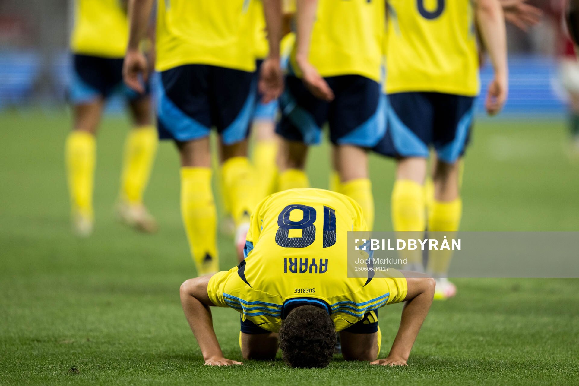 Yasin Ayari of Sweden celebrates