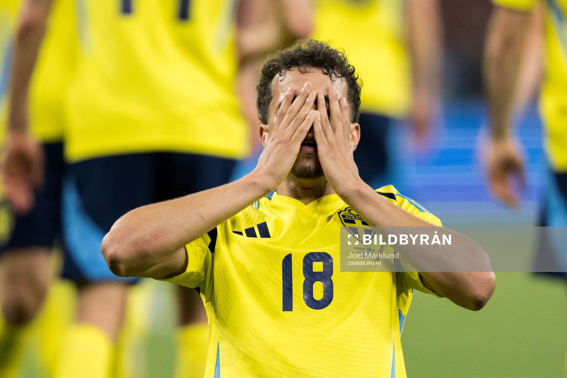Yasin Ayari of Sweden celebrates