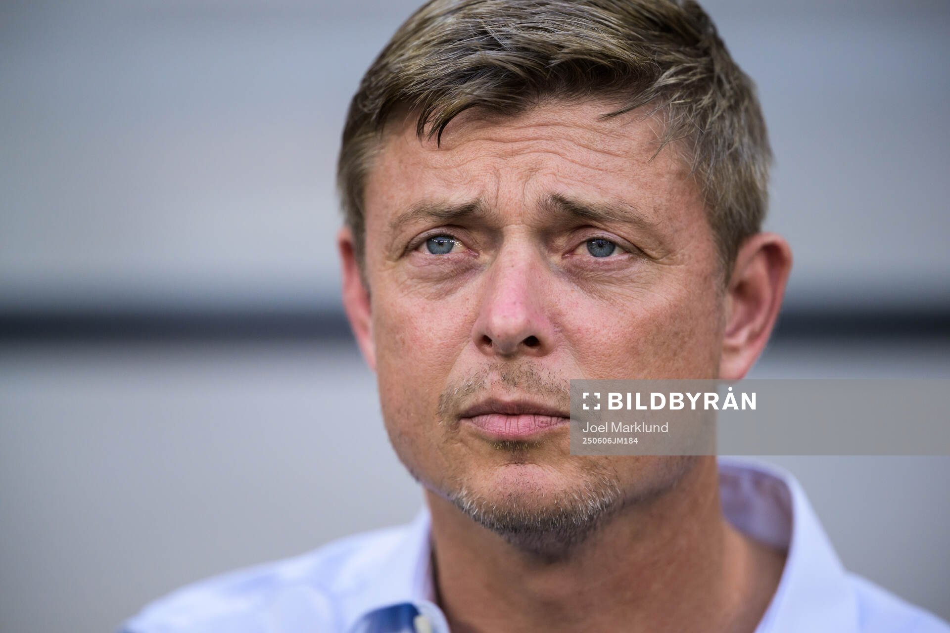 Head coach Jon Dahl Tomasson of Sweden