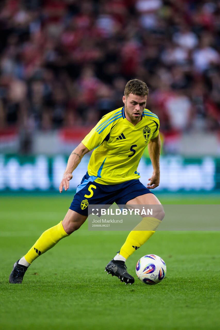 Gabriel Gudmundsson of Sweden