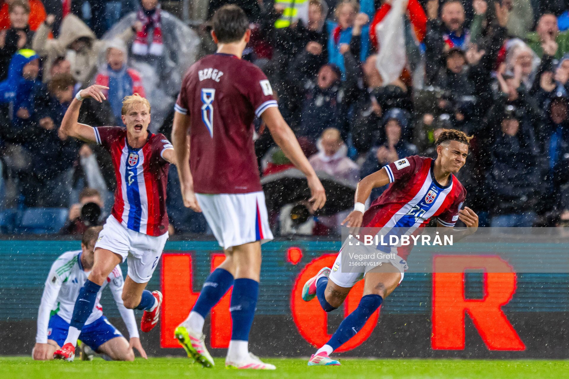Antonio Nusa of Norway celebrates with teammate Morten