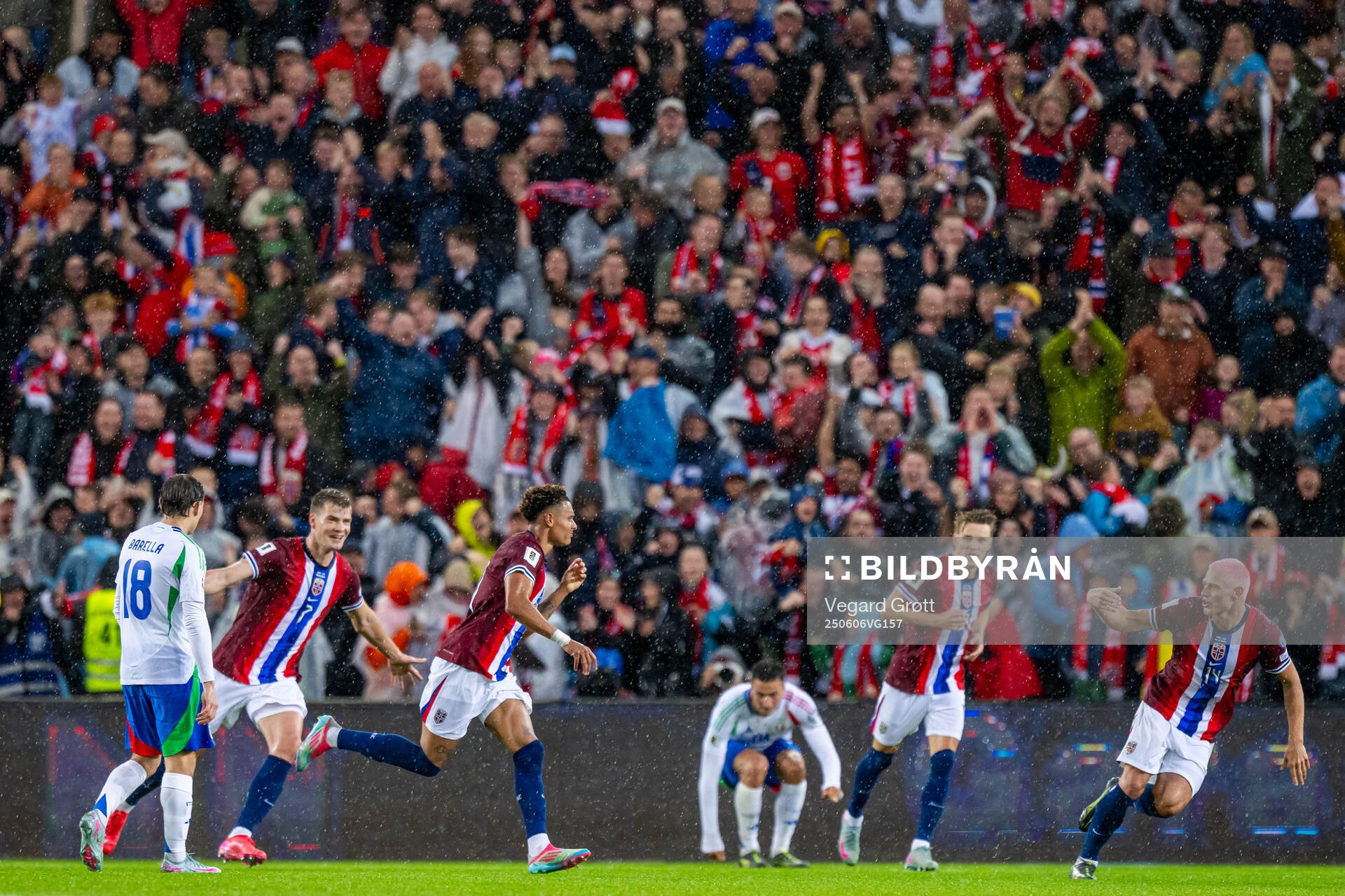 Antonio Nusa of Norway celebrates with Julian Ryerson and