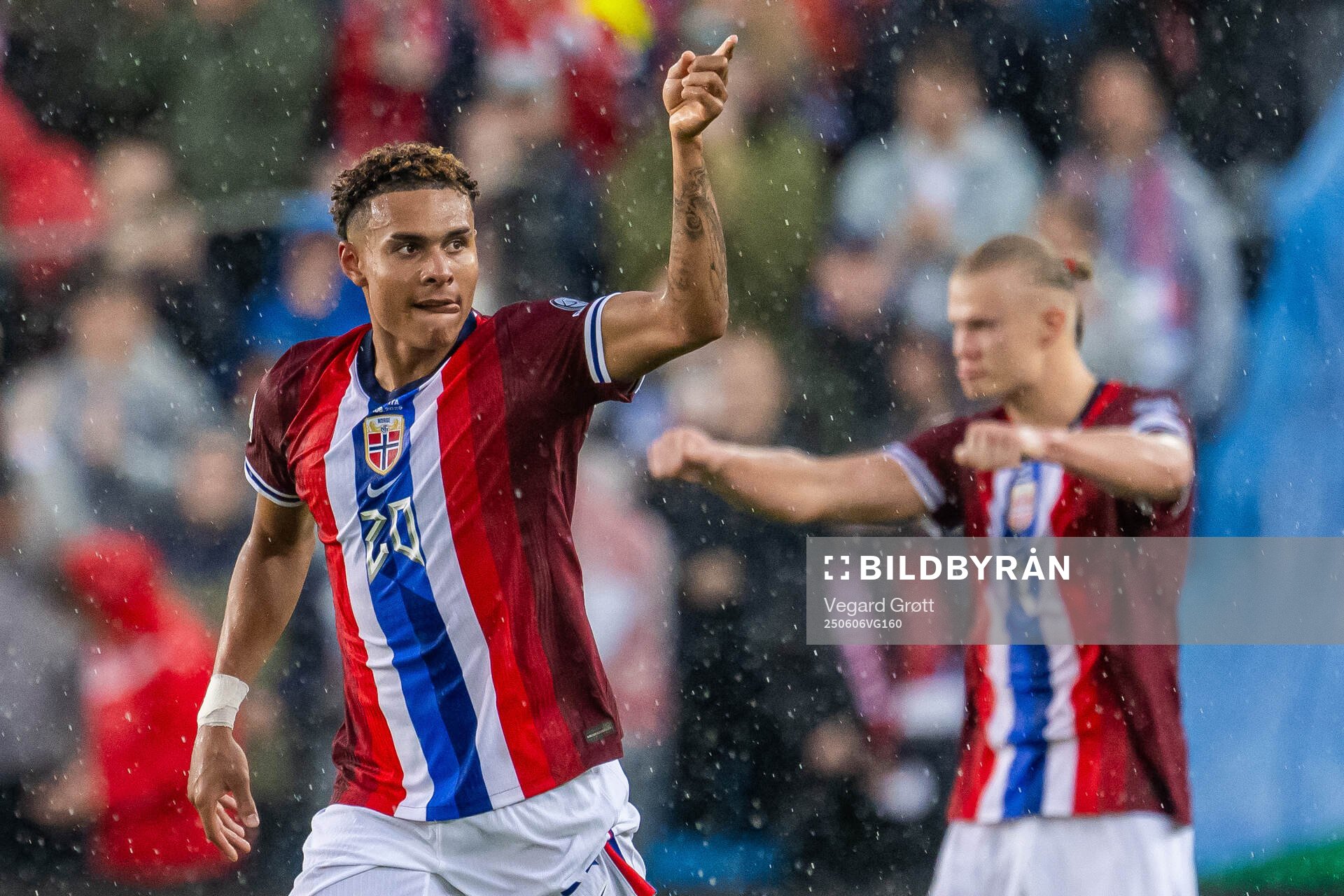 Antonio Nusa of Norway celebrates