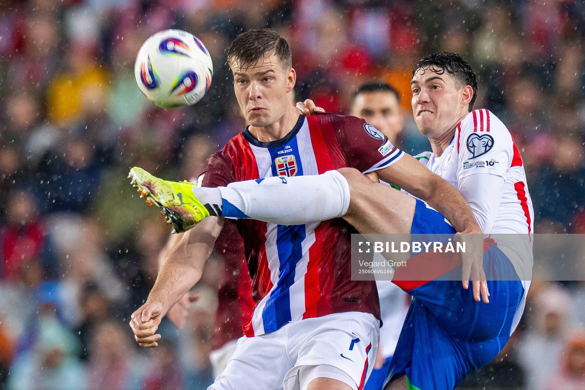 Alexander Sørloth of Norway and Alessandro Bastoni of Italy