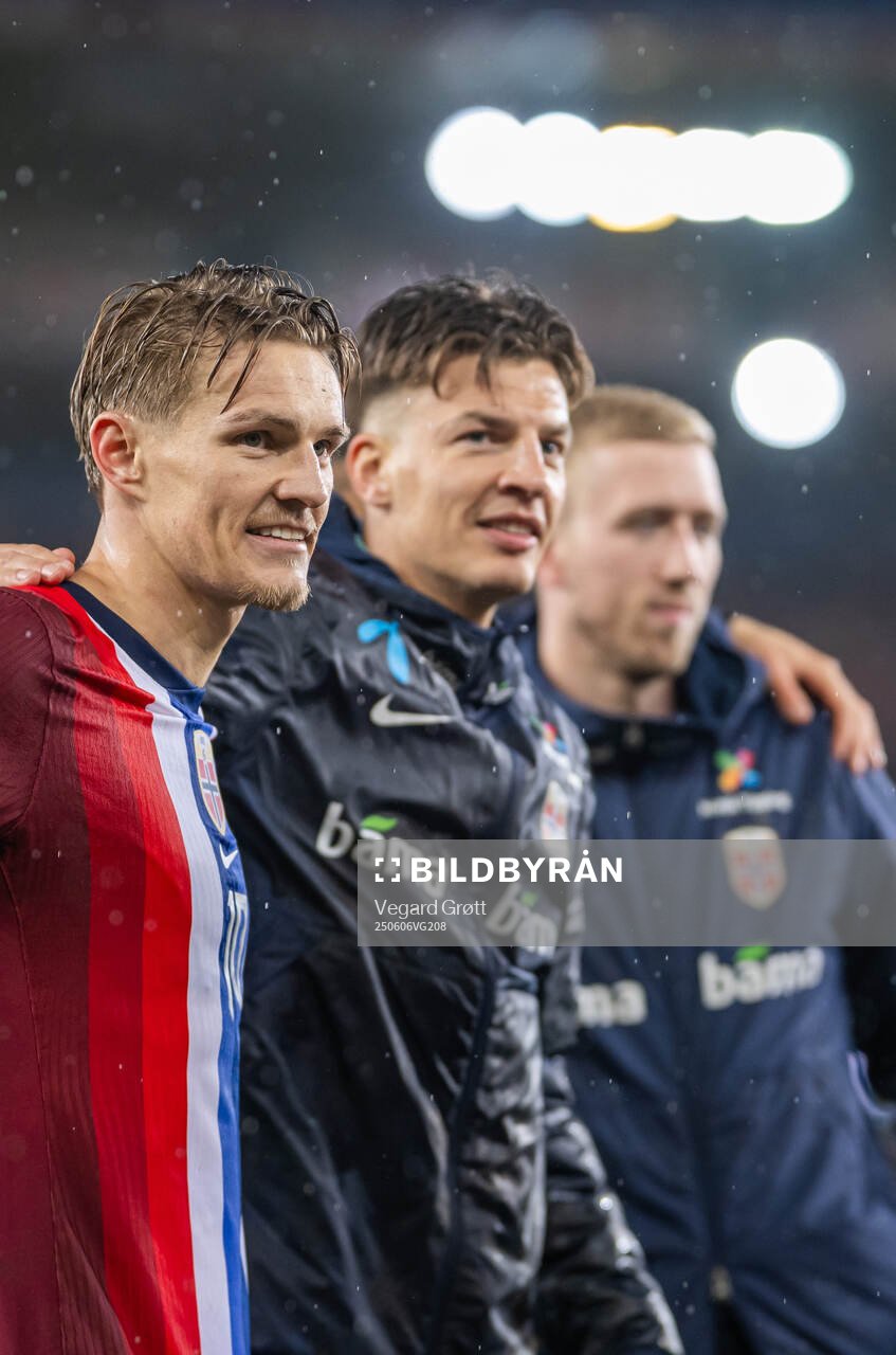 Martin Ødegaard, Jostein Gundersen and goalkeeper Egil