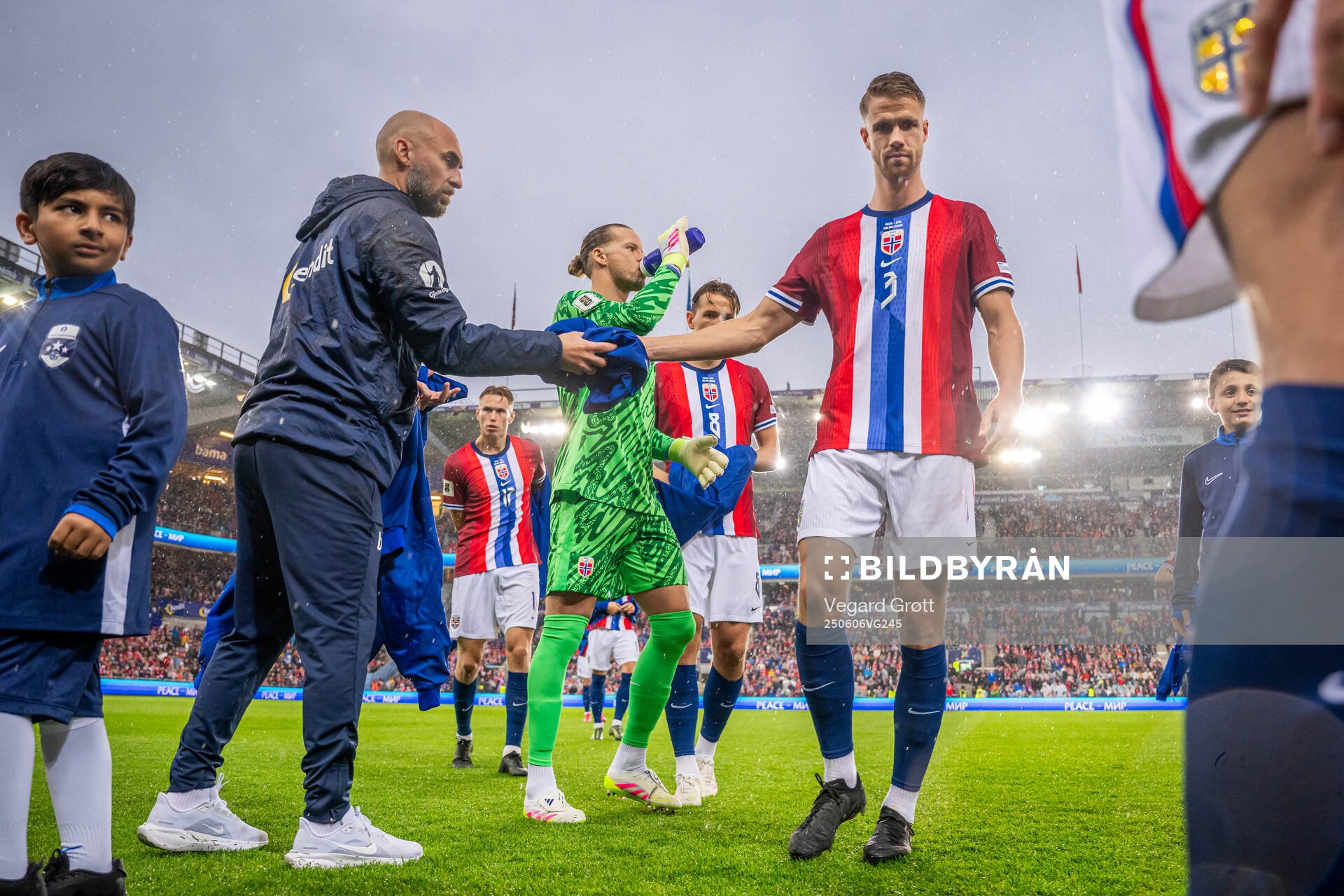 Kit manager Sigurd Ertsås and Kristoffer Ajer of Norway