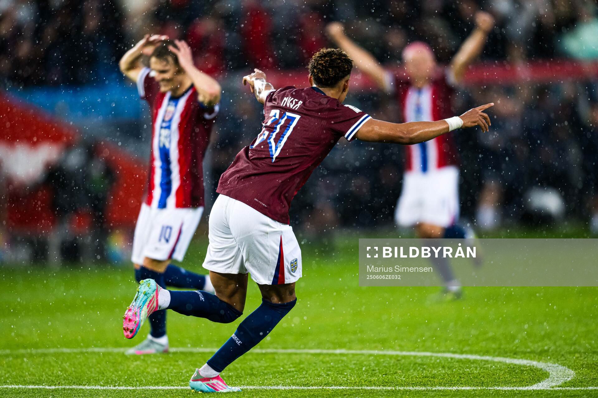 Antonio Nusa of Norway celebrates