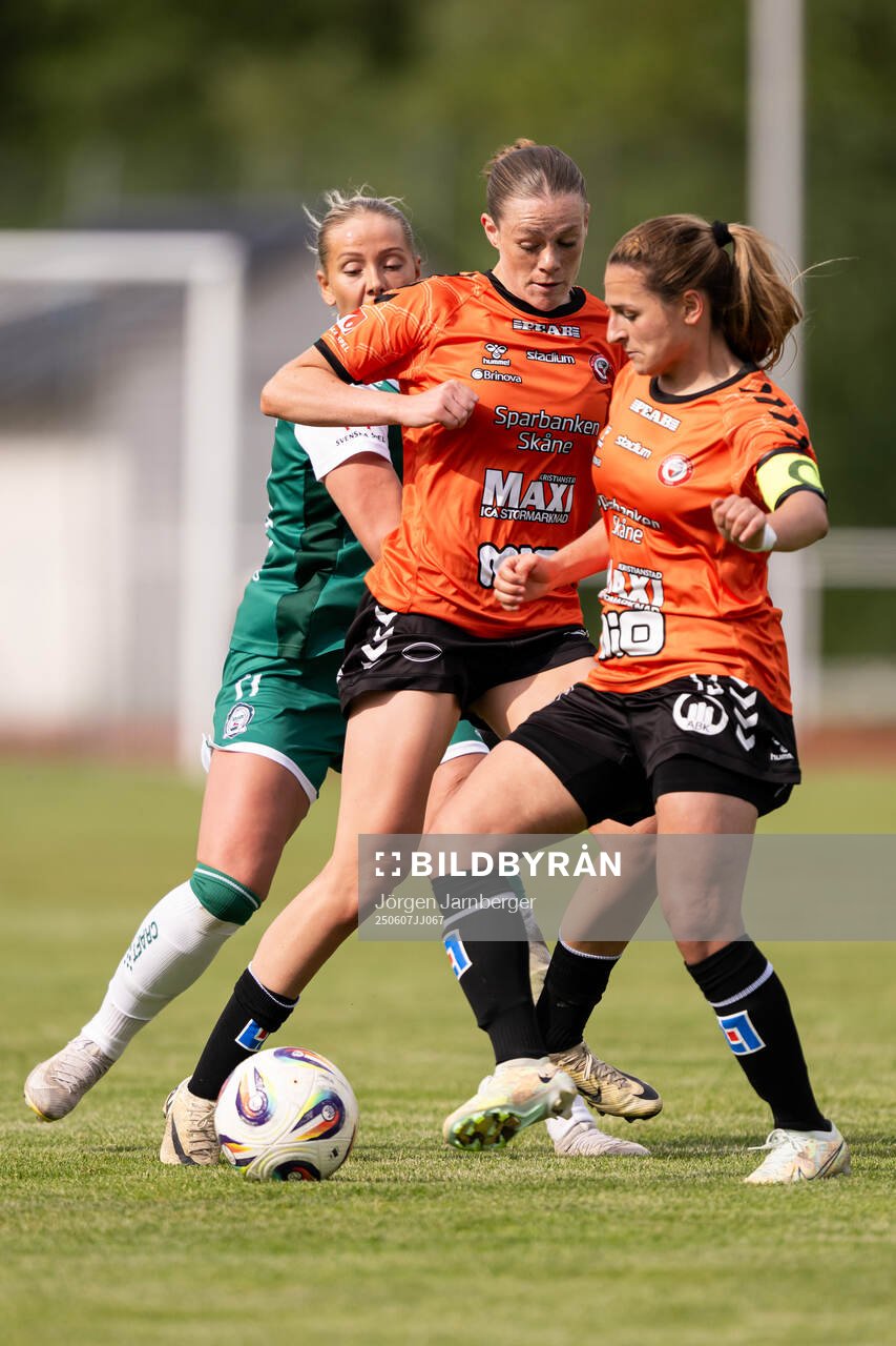 Alingsås Moa Öhman, Kristianstads Sofia Reidy och Emma