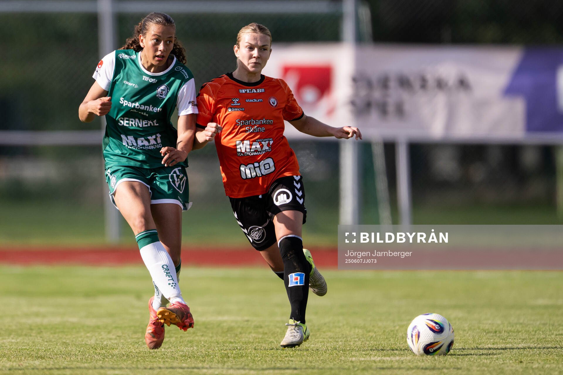 Alingsås Malva Larsson och Kristianstads Beata Olsson