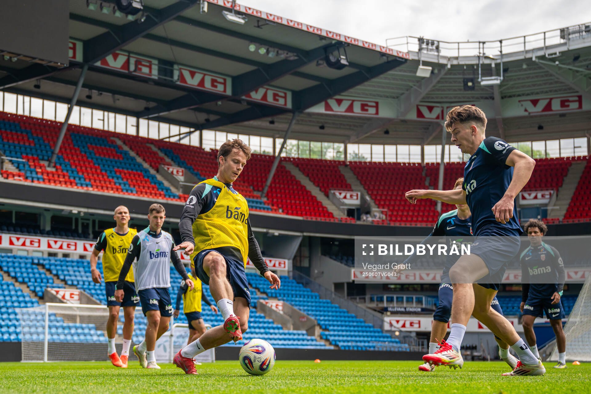 Felix Horn Myhre and Jostein Gundersen of the Norwegian