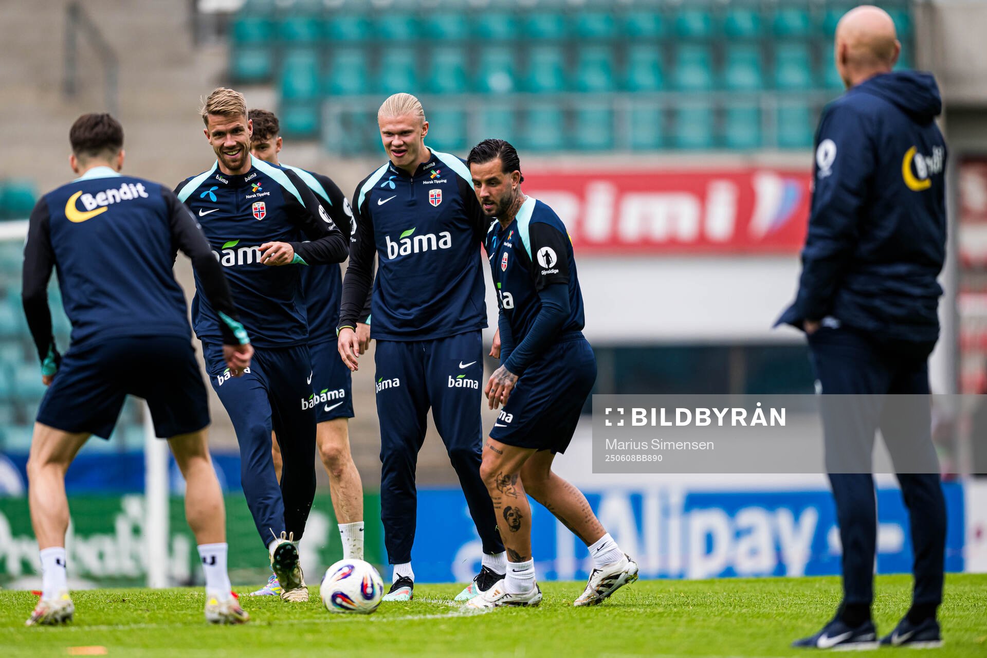 Kristoffer Ajer, Erling Braut Haaland and Aron Dønnum of