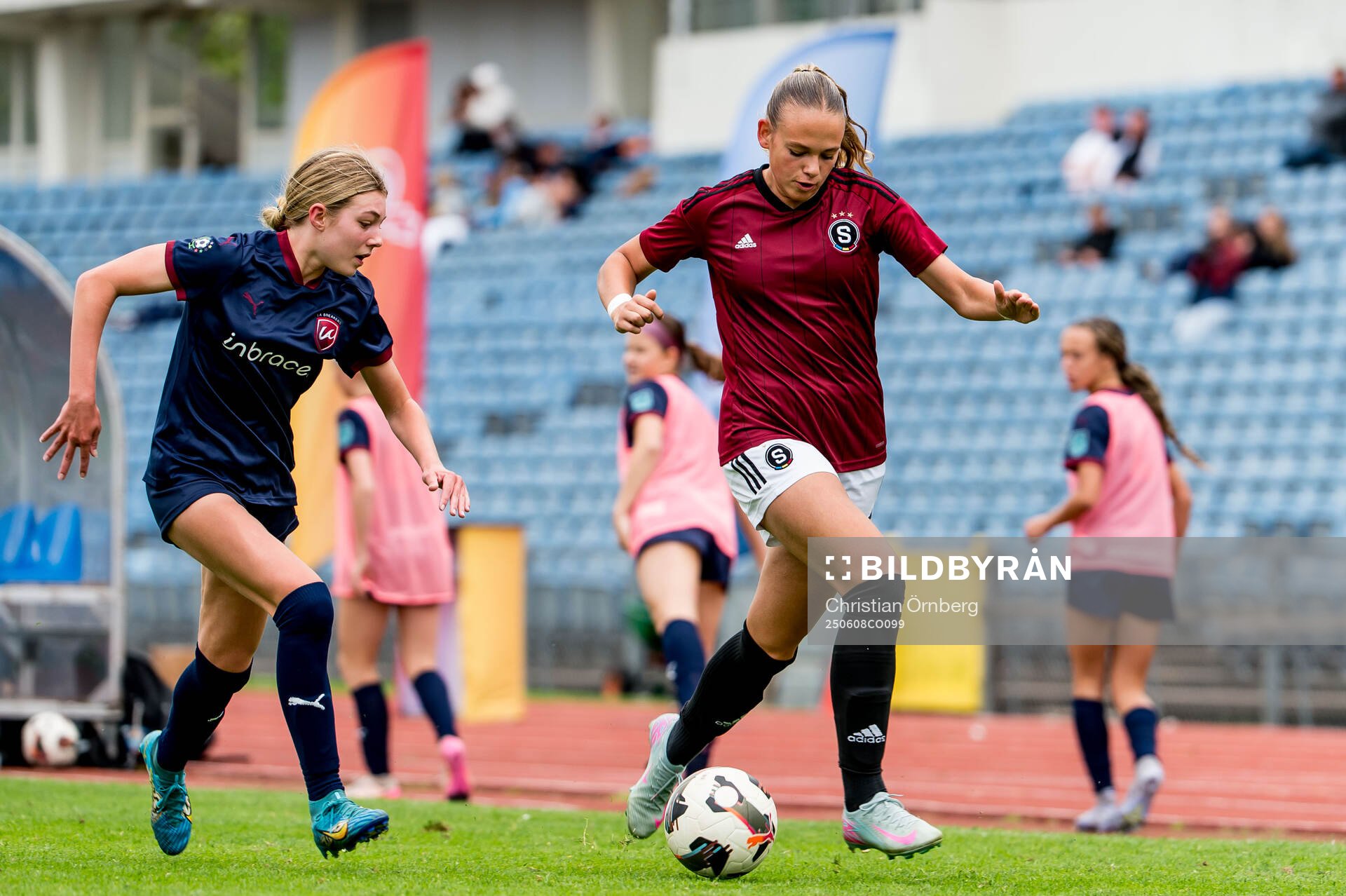 LA Breakers Elle Stromsborg och Sparta Prahas Tereza