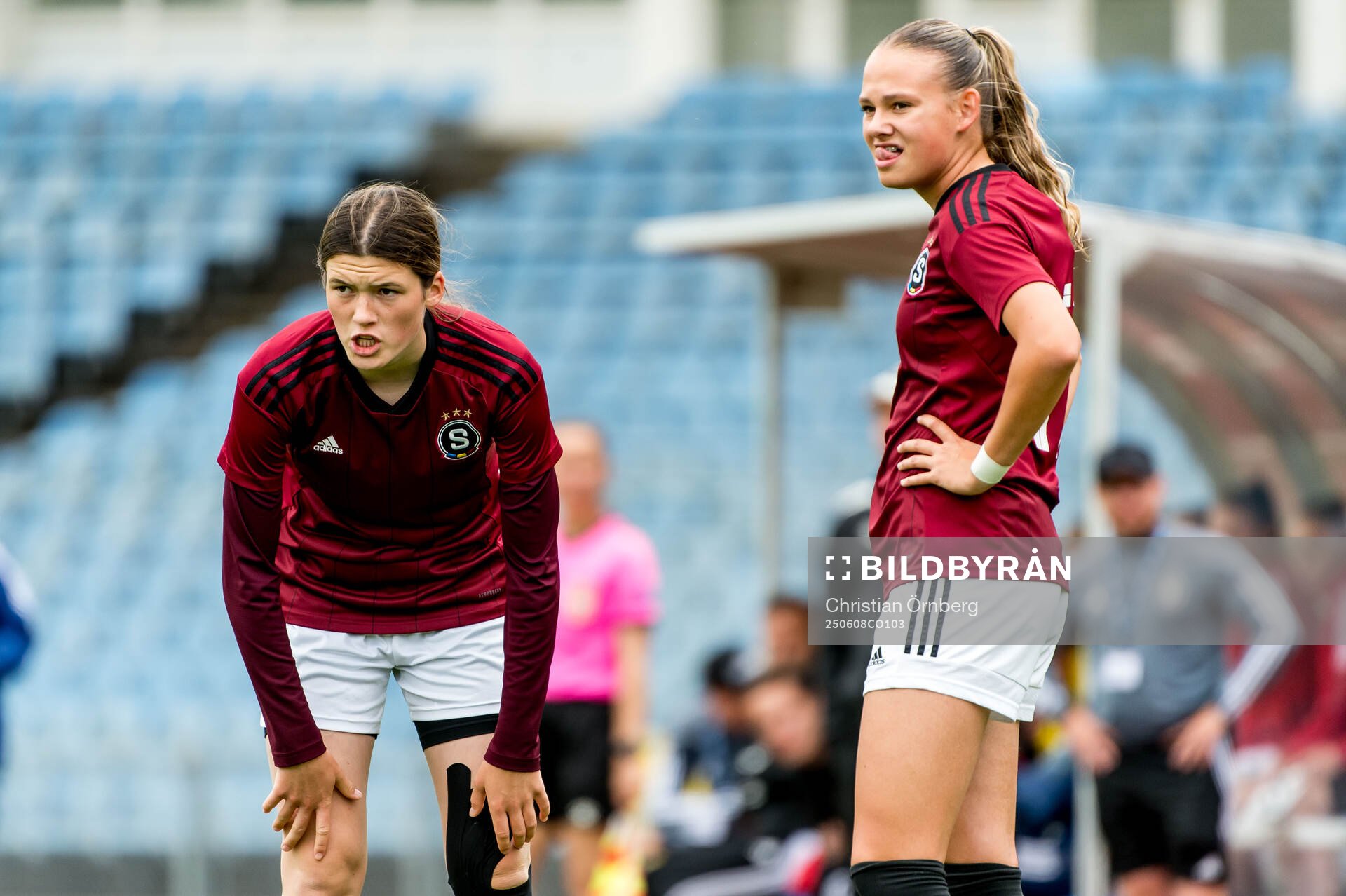 Sparta Prahas Viktorie Joskova och Ema Hruba deppar