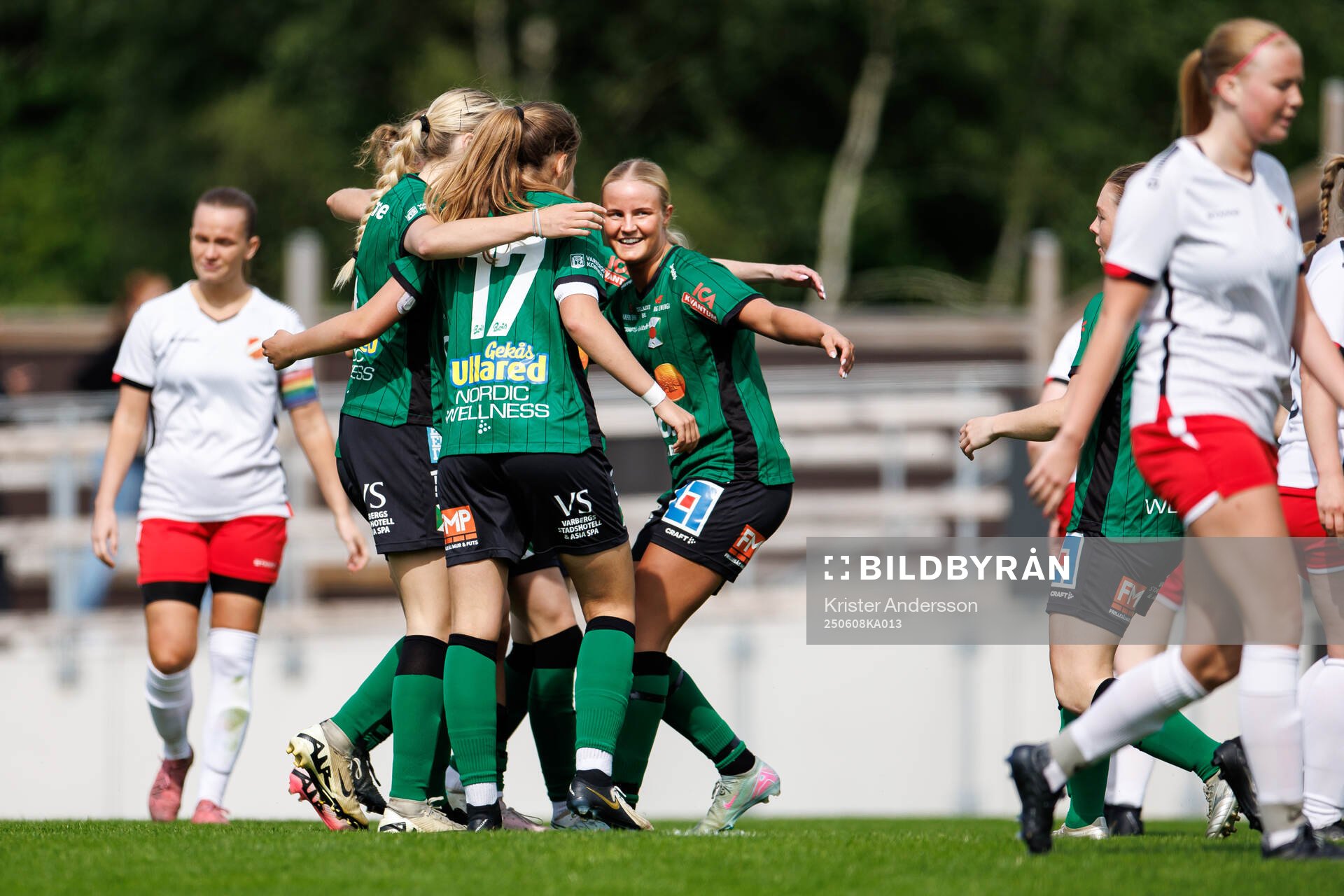 Varbergs spelare jublar