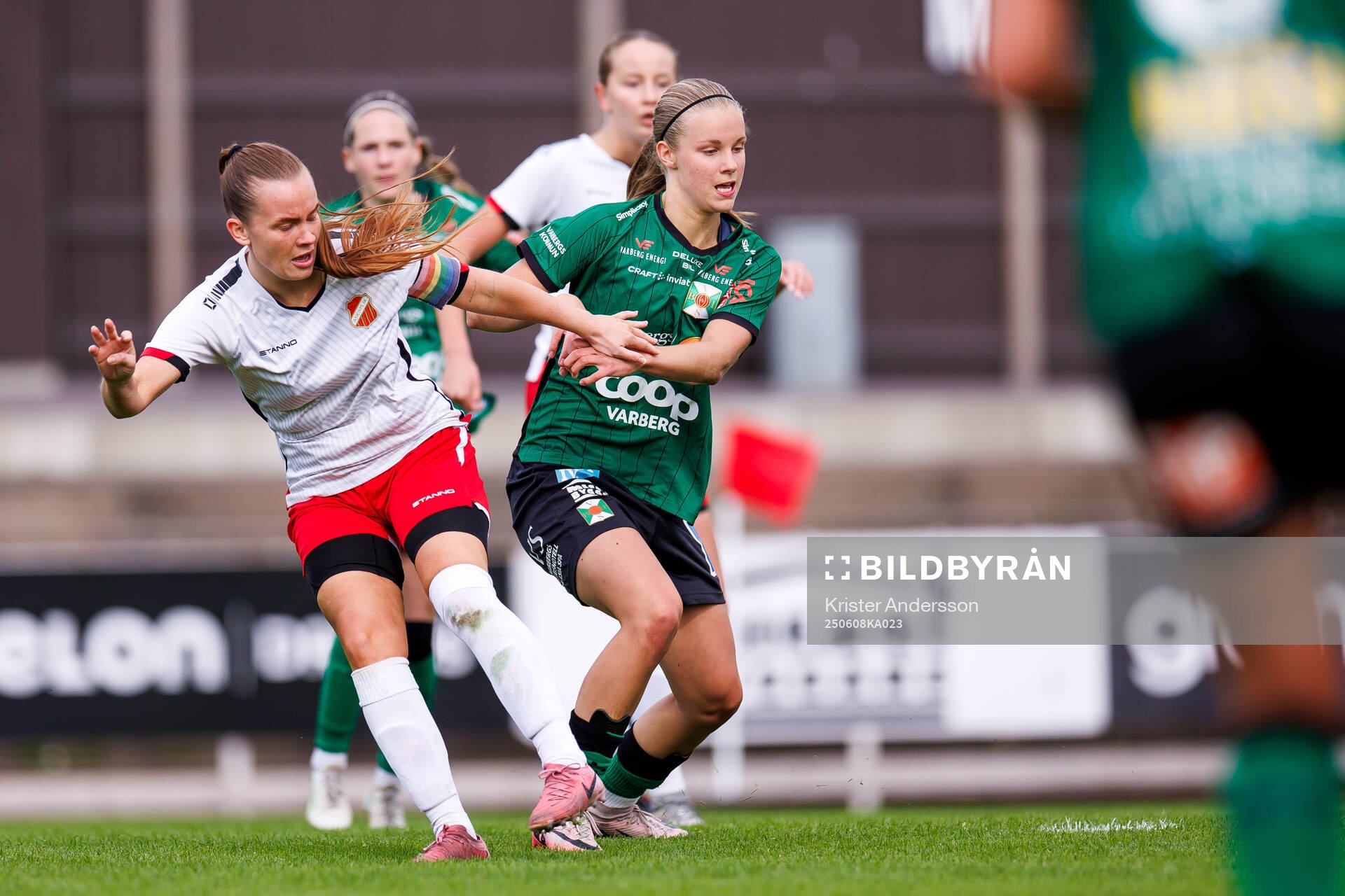 Askims Elvira Johanzon och Varbergs Mollie Josefsson