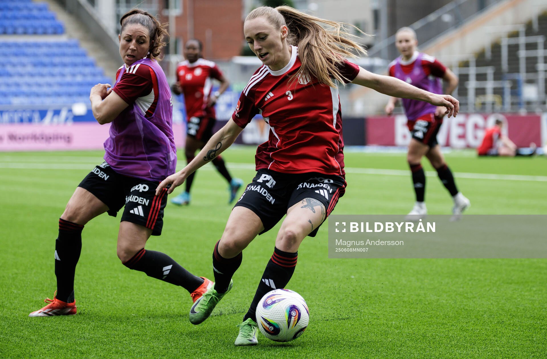 Piteås Josefin Johansson och Asla Johannesen