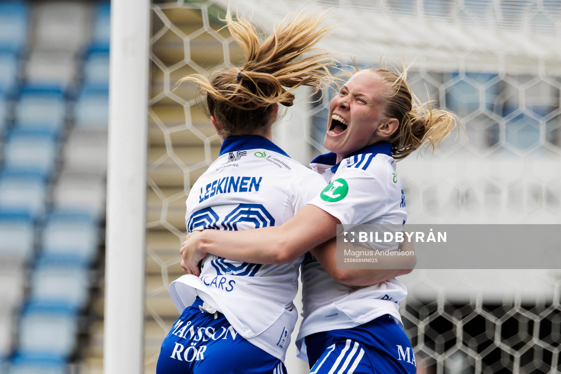 IFK Norrköpings Elin Rombing och Dana Leskinen jublar