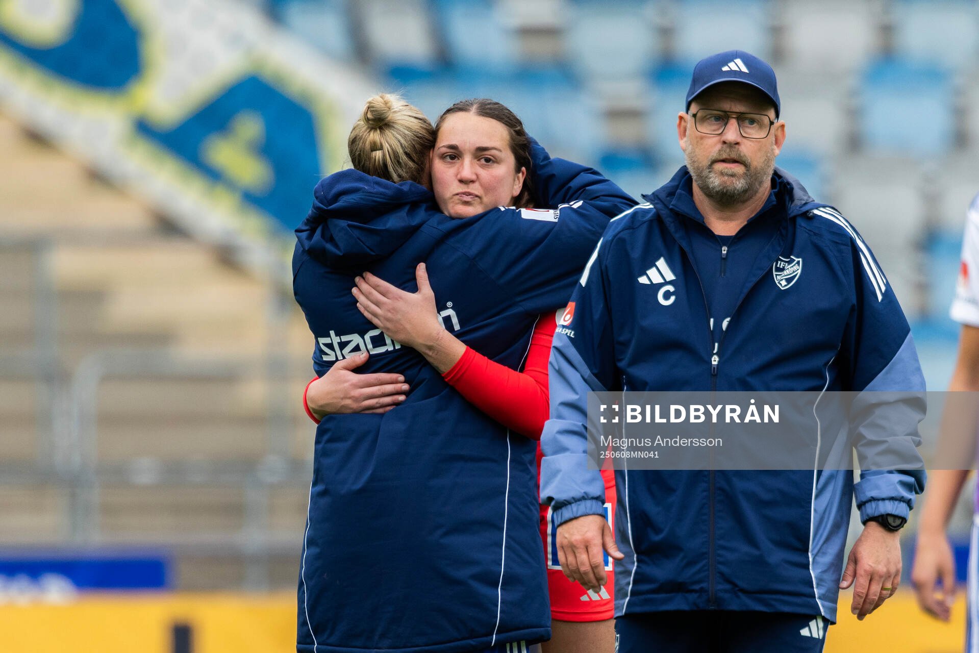IFK Norrköpings målvakt Caroline Delisle deppar