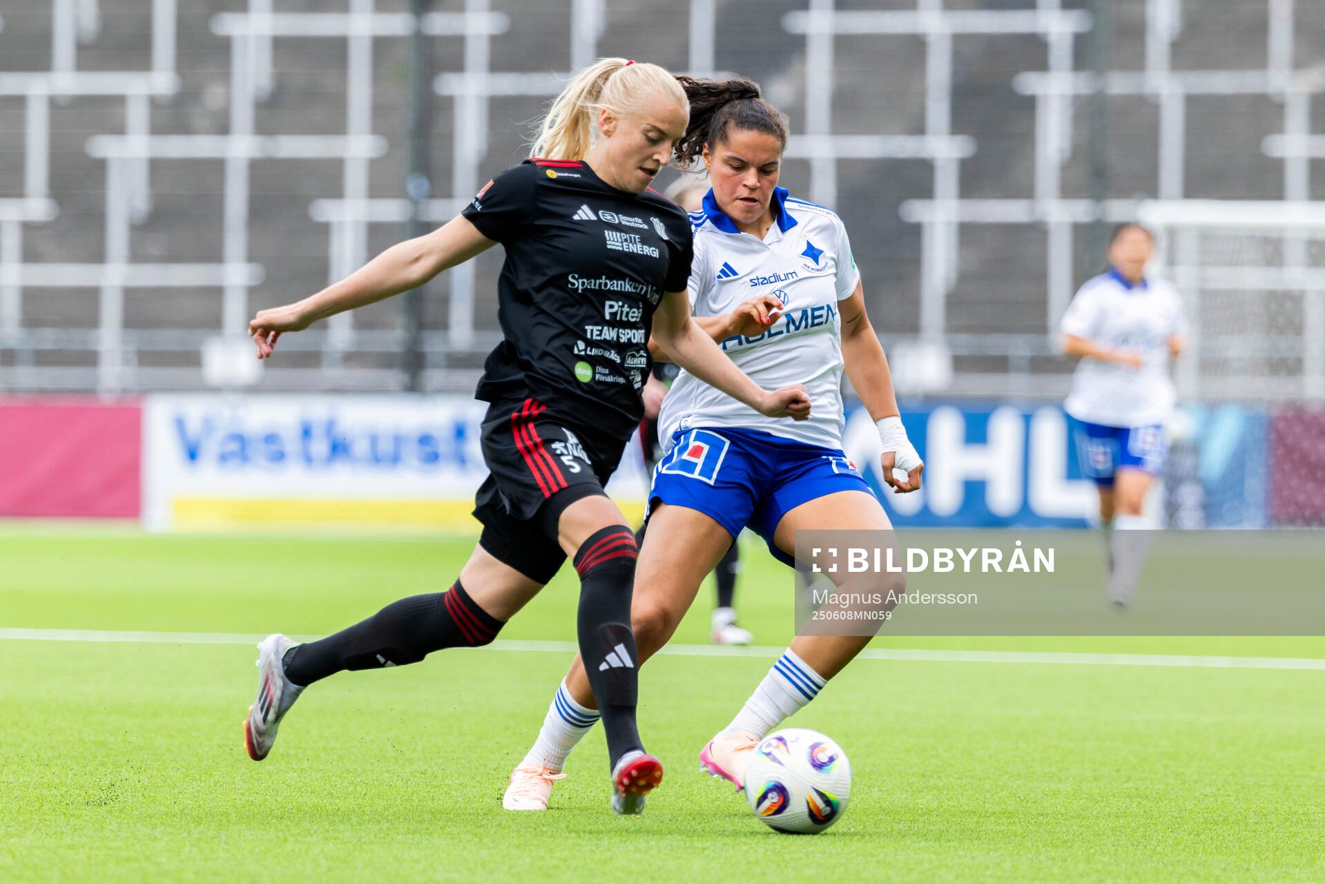 Piteås Wilma Carlsson och IFK Norrköpings Jada