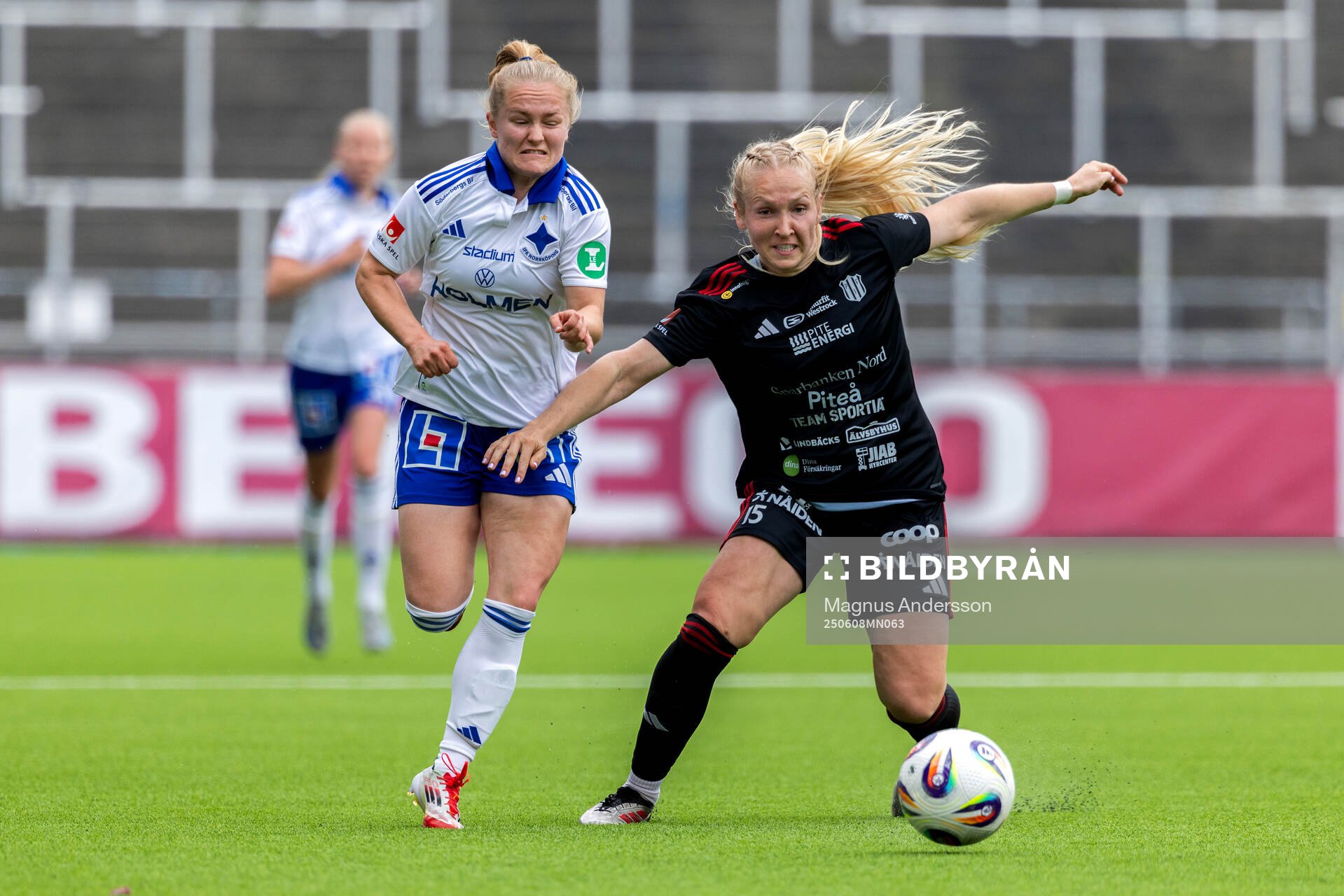 IFK Norrköpings Dana Leskinen och Maggy Henschler