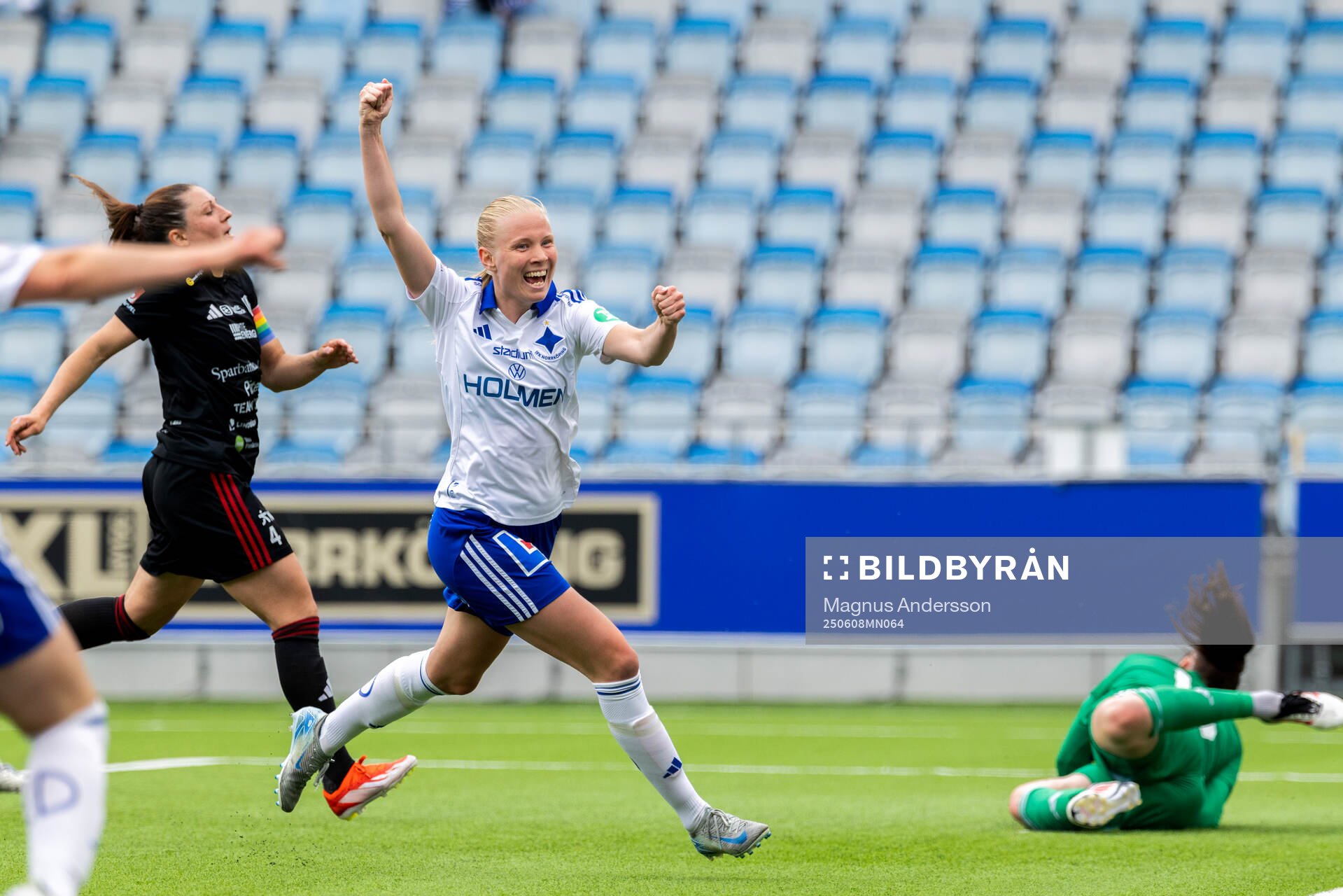 IFK Norrköpings Elin Rombing jublar
