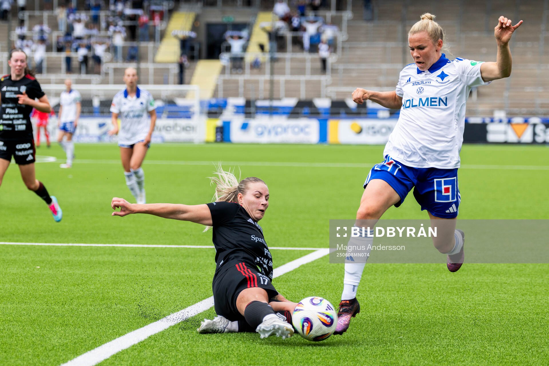 Piteås Selina Henriksson och IFK Norrköpings Jessica Wik